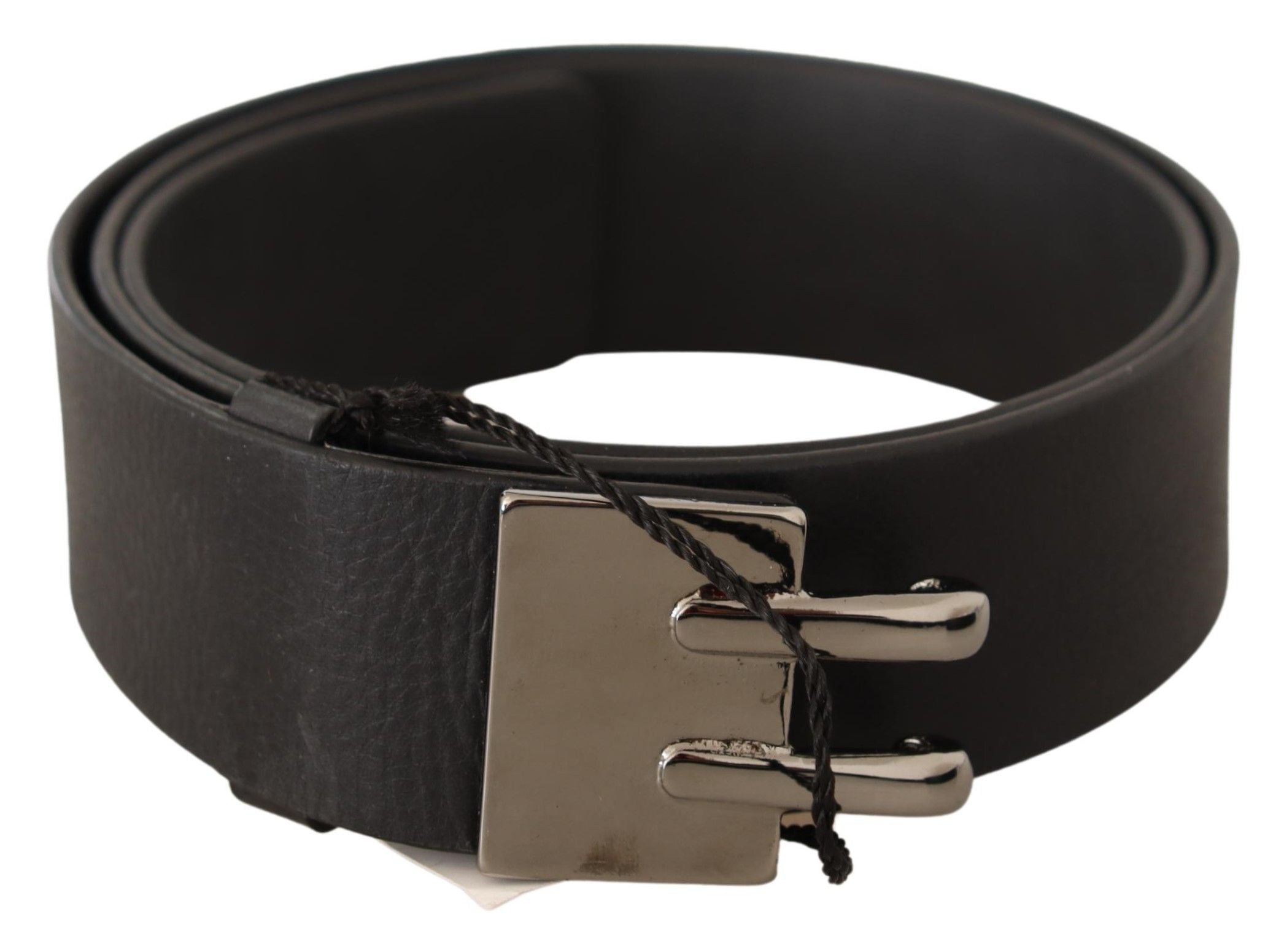 Ceinture en cuir noir avec boucle argentée pour costume national
