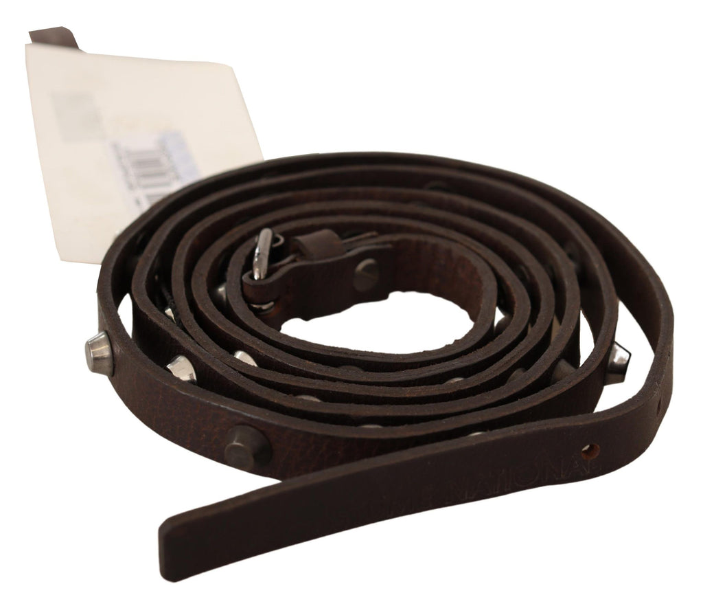 Ceinture en cuir marron avec boucle argentée de style national