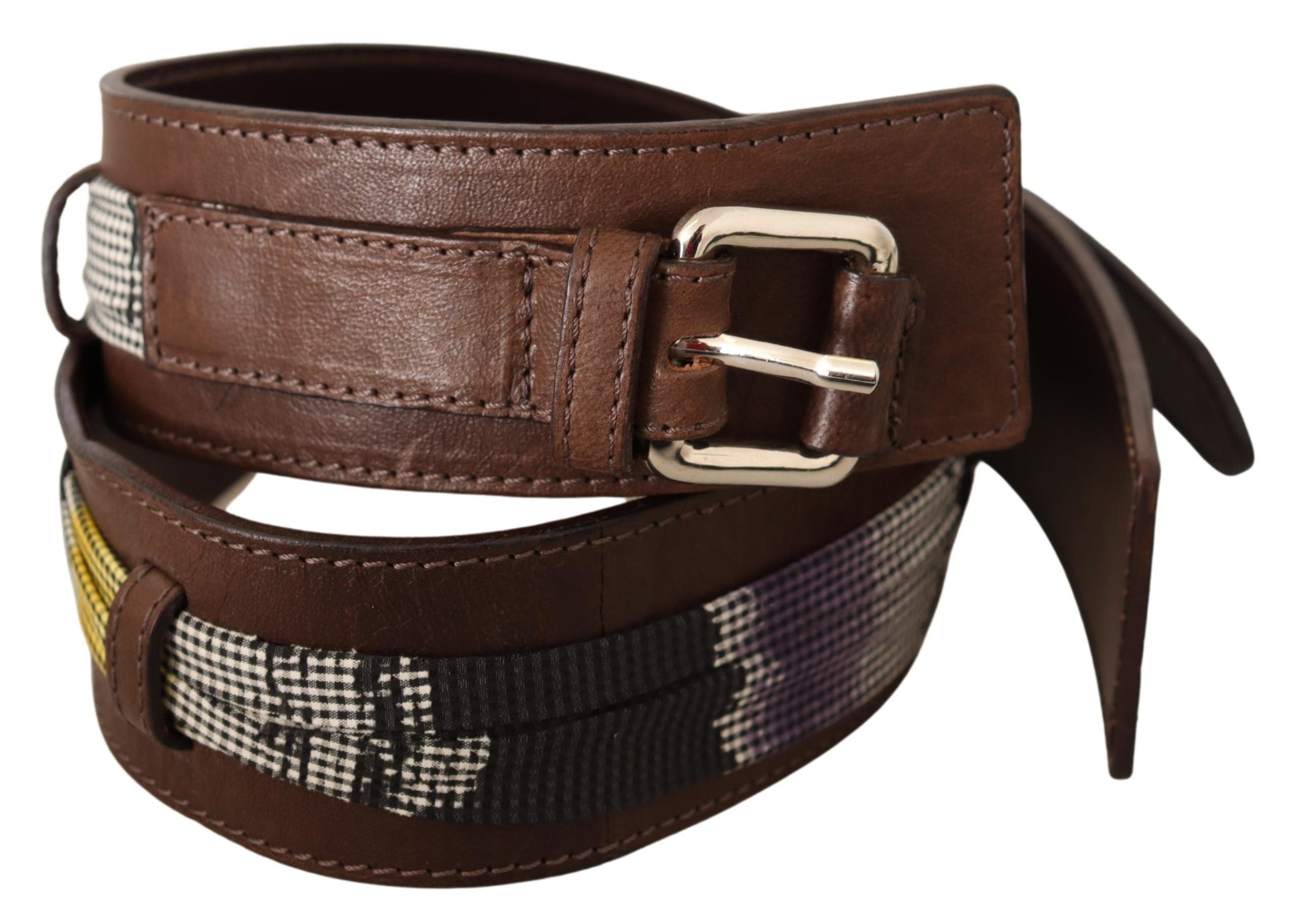 Ceinture en cuir marron avec boucle argentée pour costume national