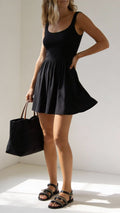 Fay – Mini robe de cocktail ajustée classique noire
