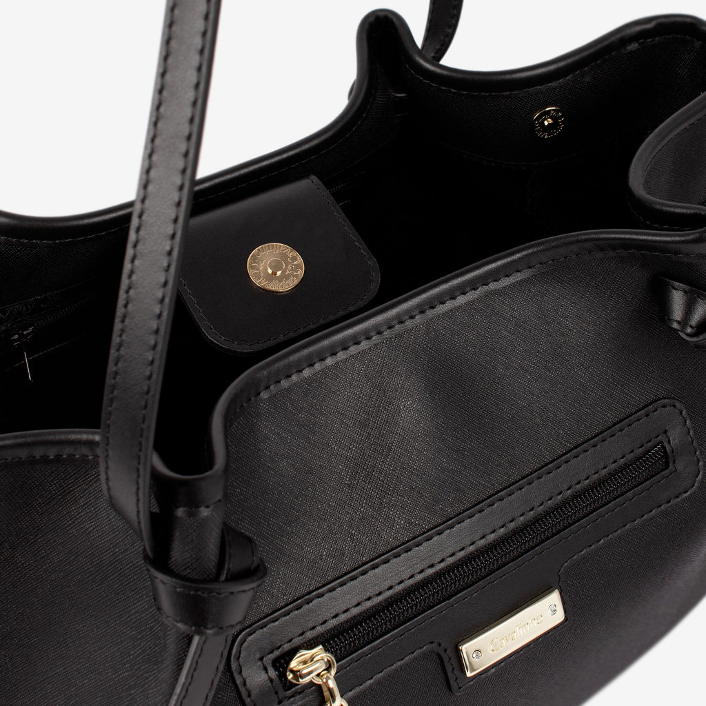 La Vie Shoulder Bag