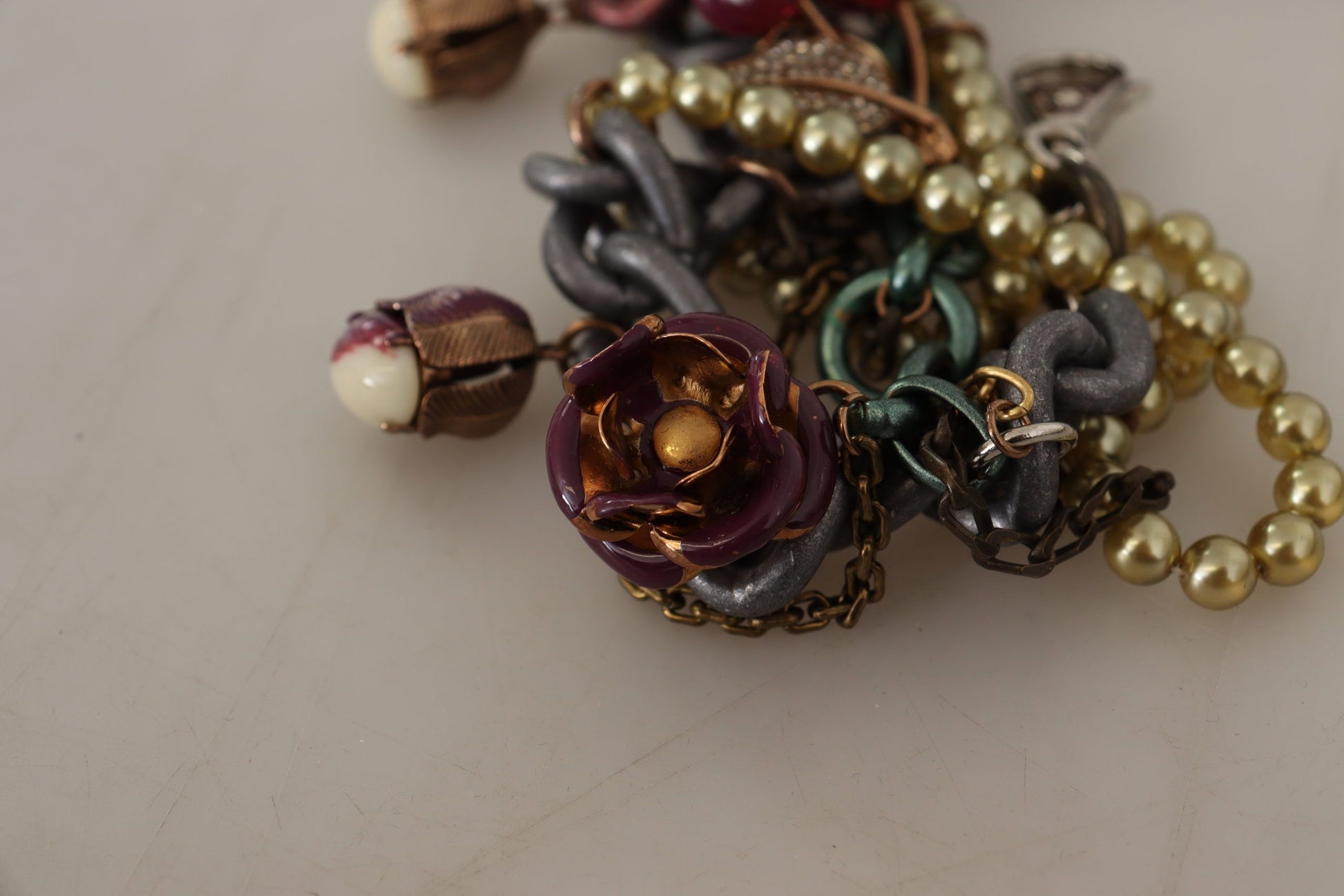 Collier Dolce &amp; Gabbana en laiton doré et cristal floral de Sicile