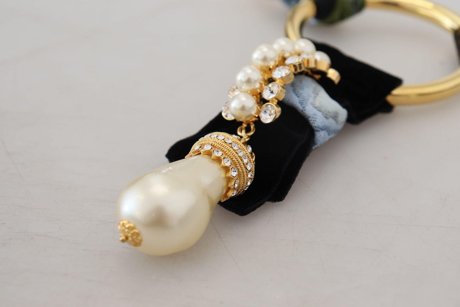 Collier Dolce &amp; Gabbana en laiton doré et cristal de Sicile