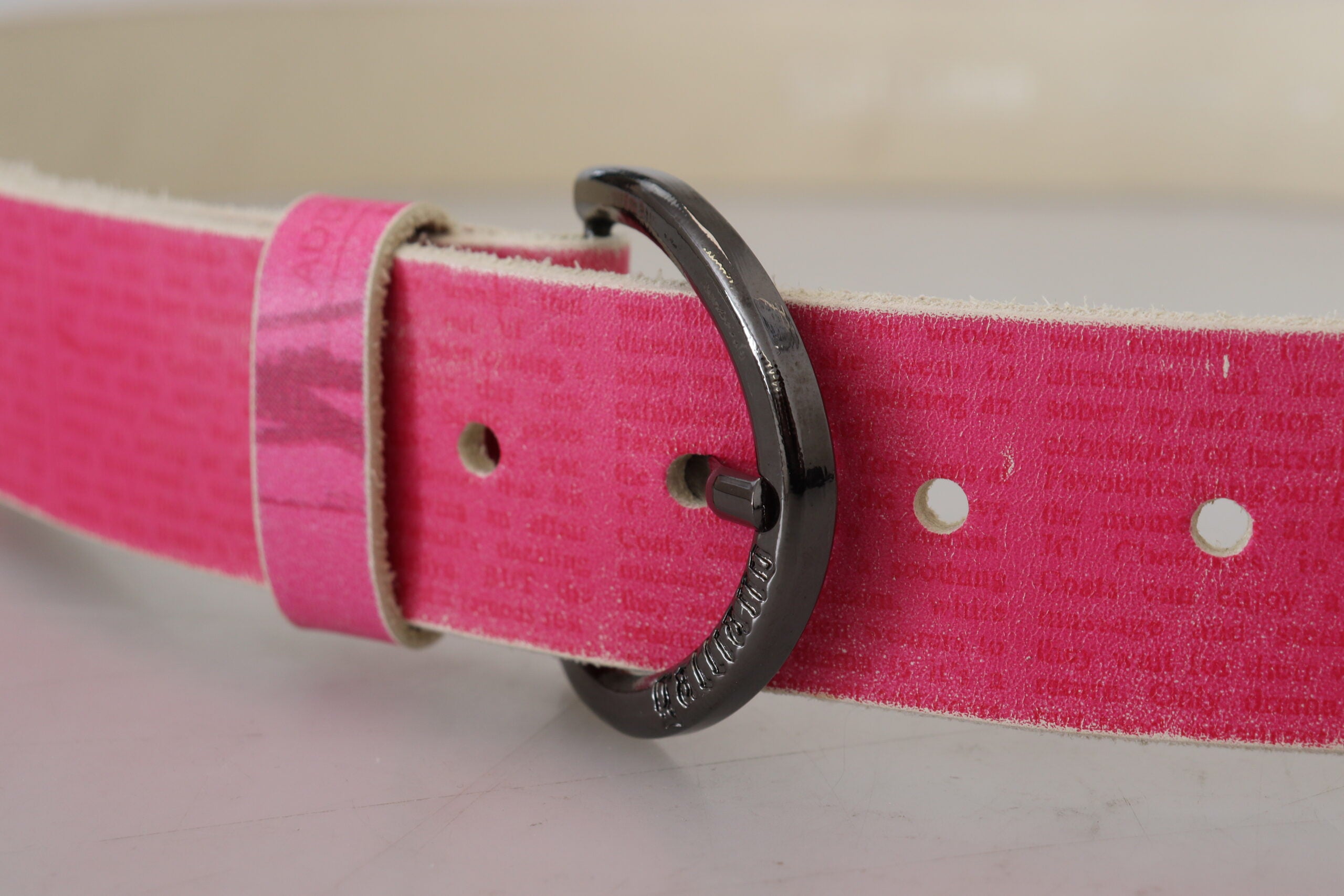 Ceinture à boucle ronde en cuir rose avec logo John Galliano
