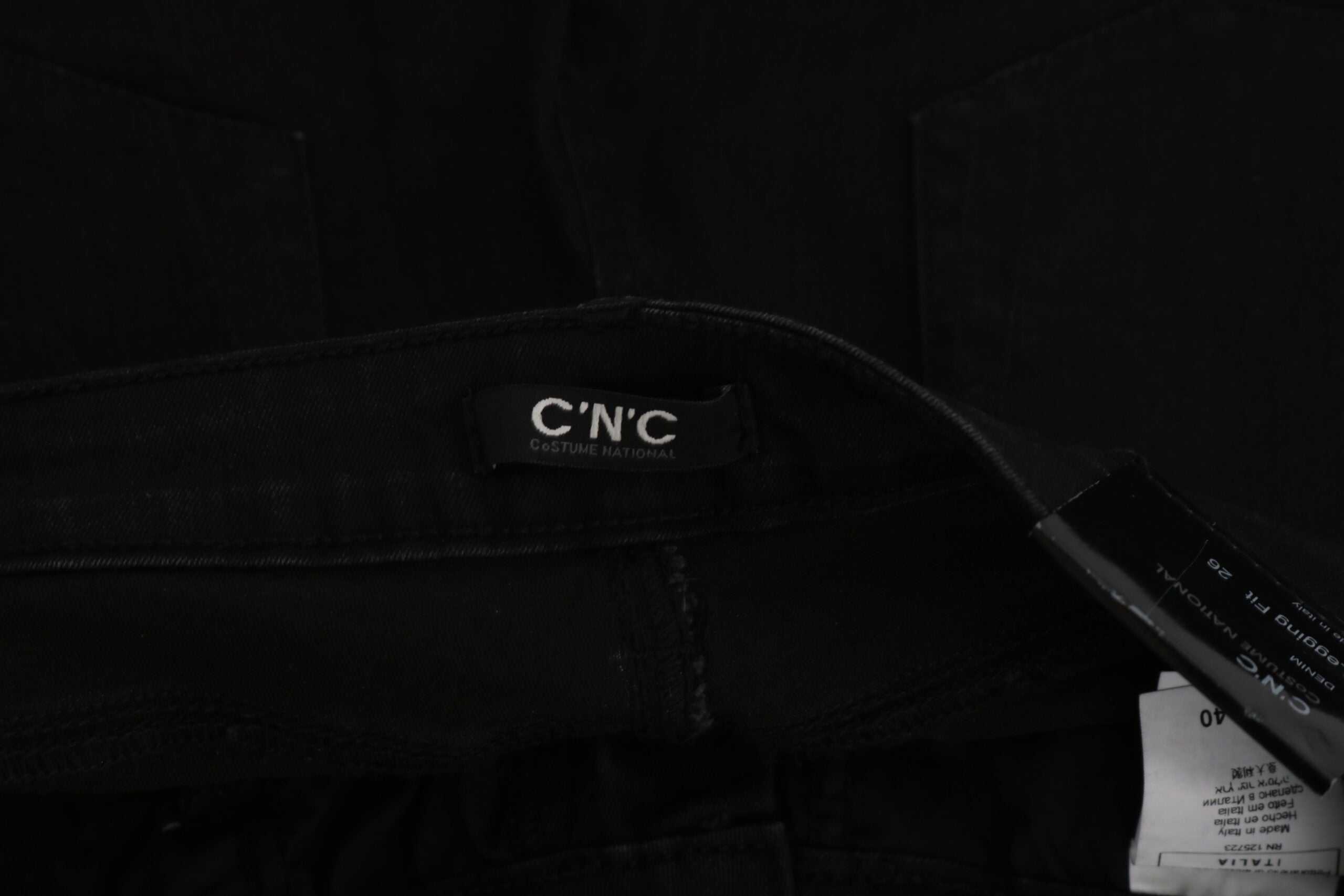 Jean skinny noir taille moyenne à ornements Costume National