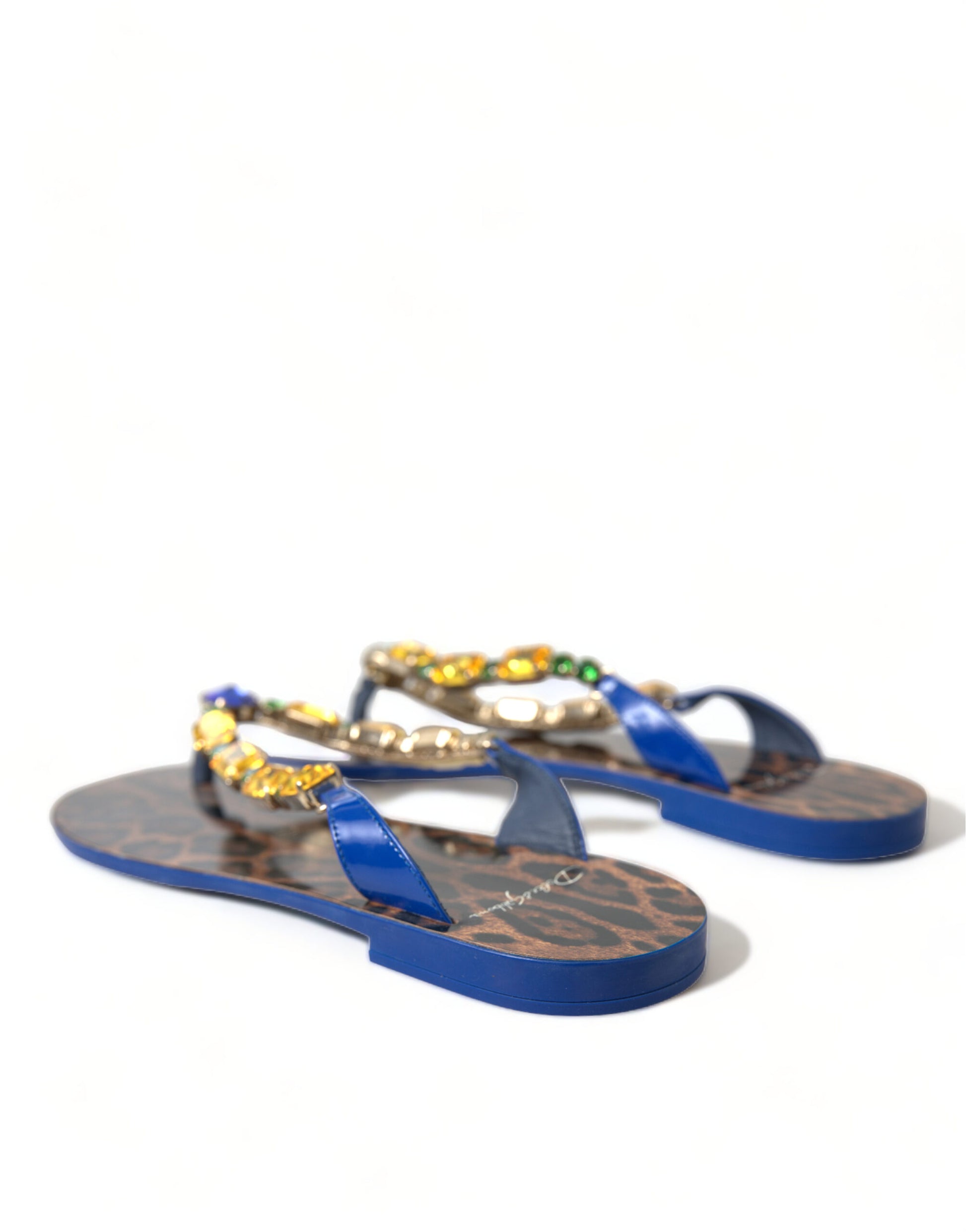 Sandales plates Dolce &amp; Gabbana à cristaux bleus, vêtements de plage