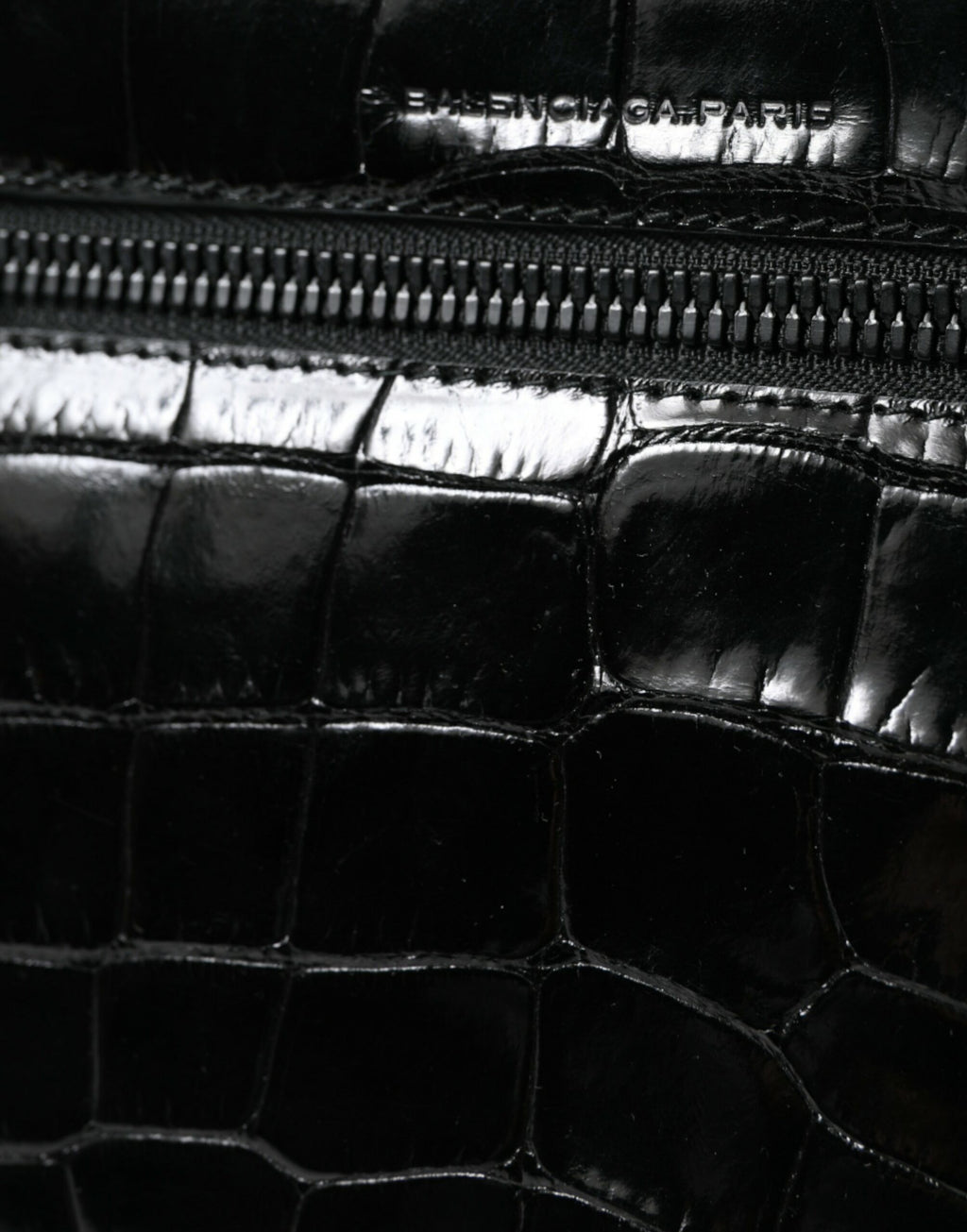 Sac bandoulière en cuir exotique noir Balenciaga