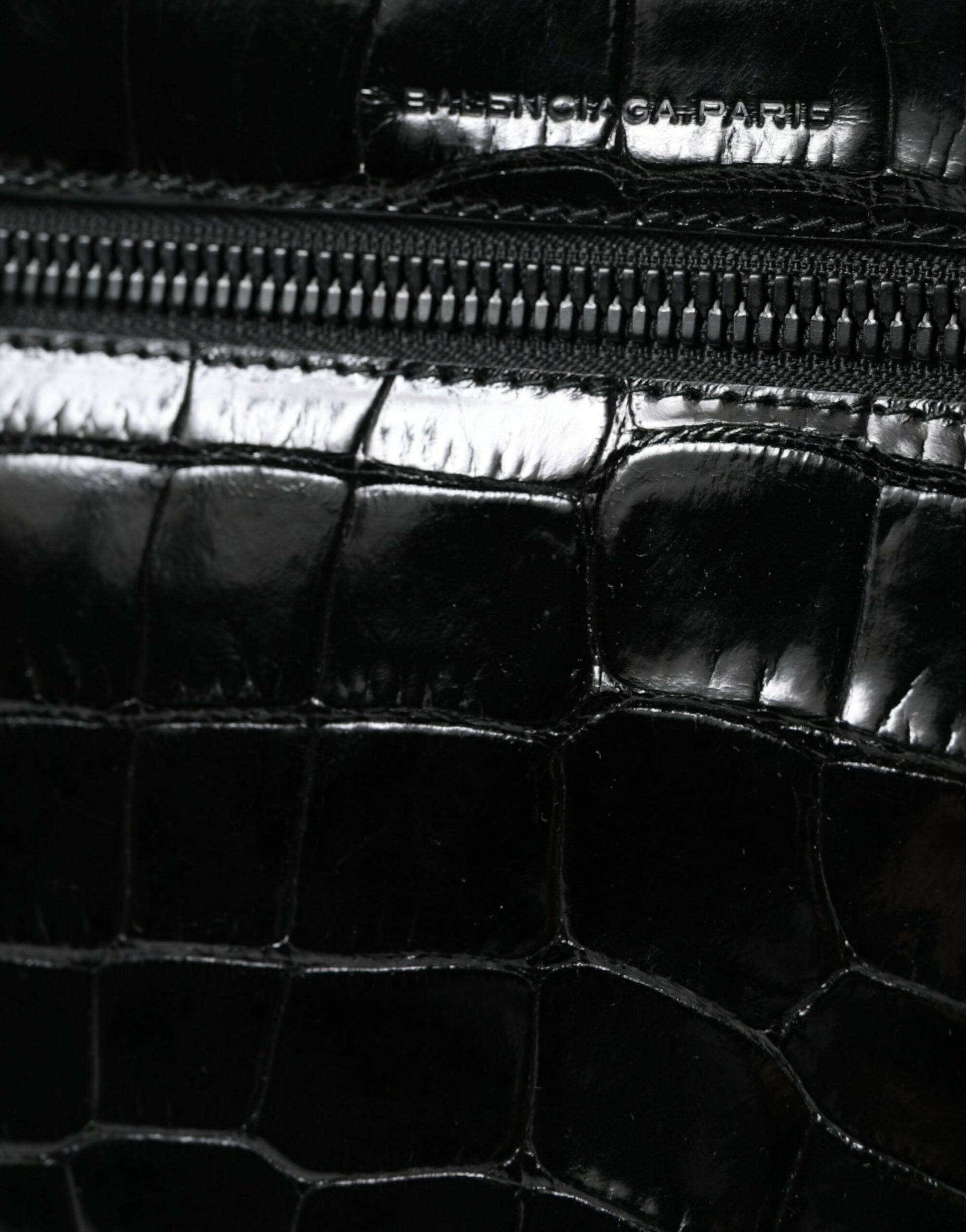 Sac bandoulière en cuir exotique noir Balenciaga
