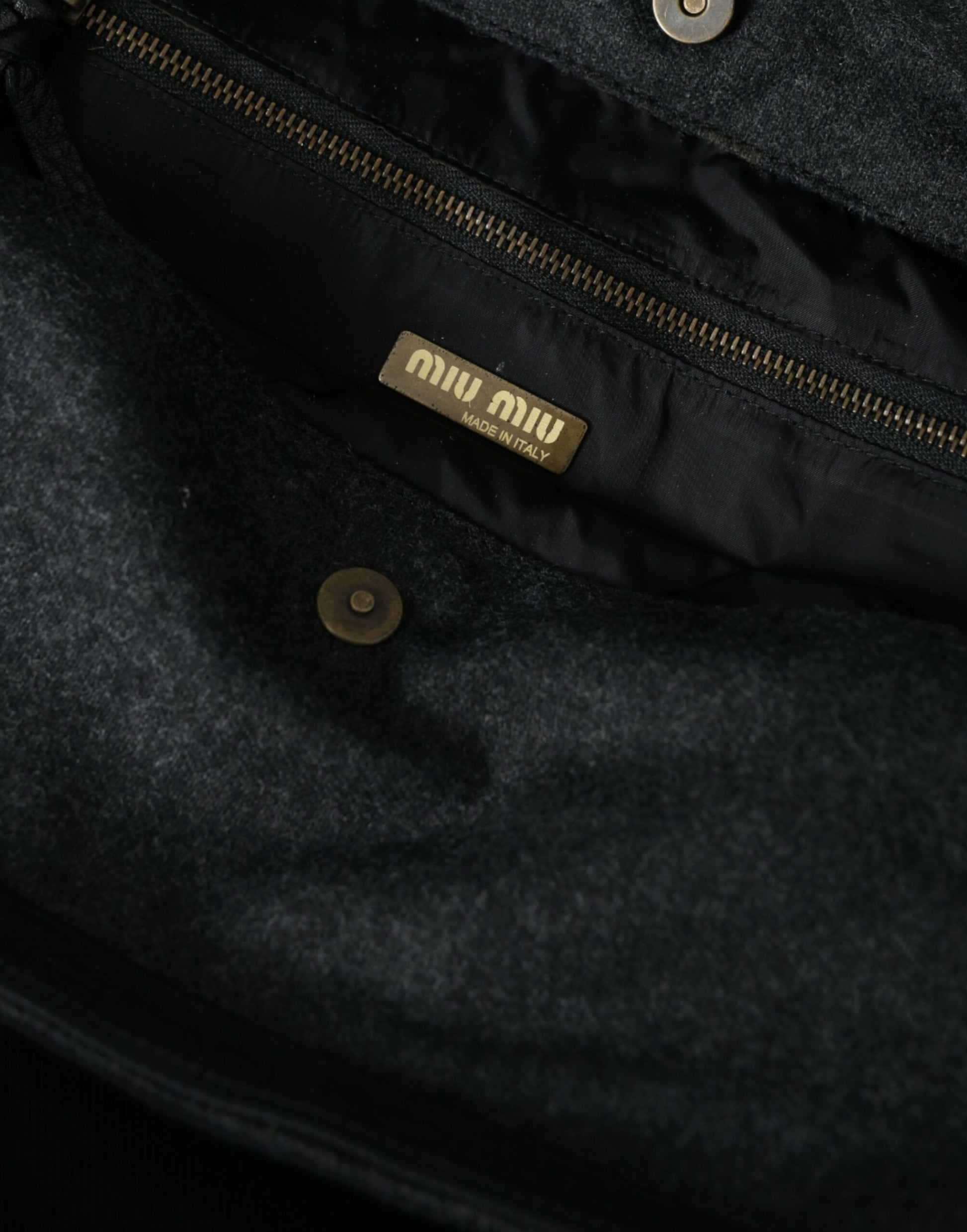 Sac cabas en toile noire avec logo Miu Miu