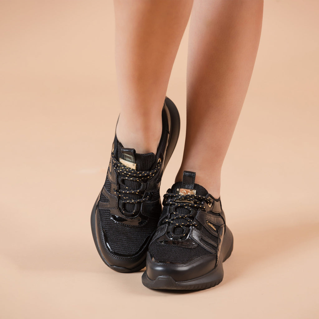 Feather Lightweight Sneakers