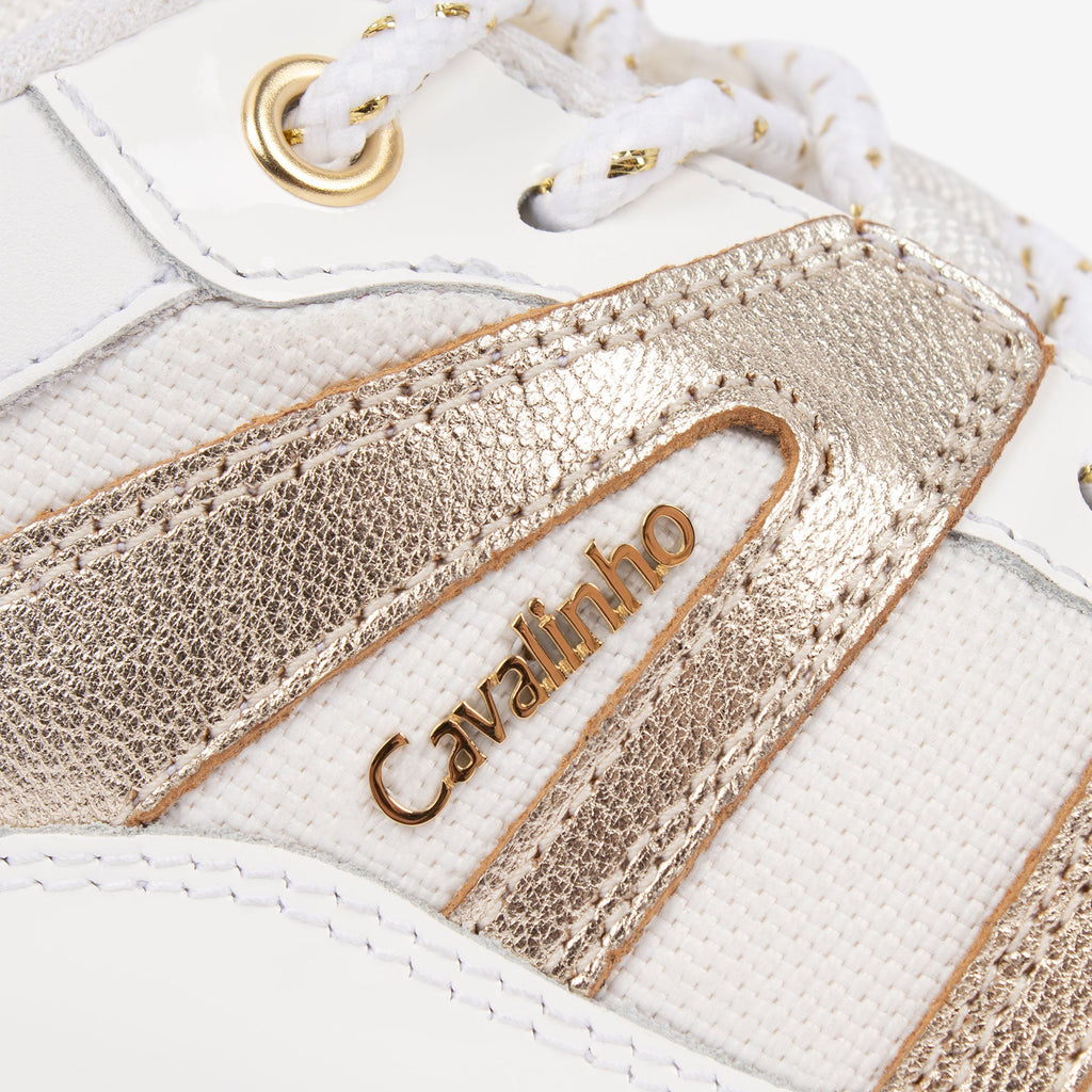 Feather Lightweight Sneakers