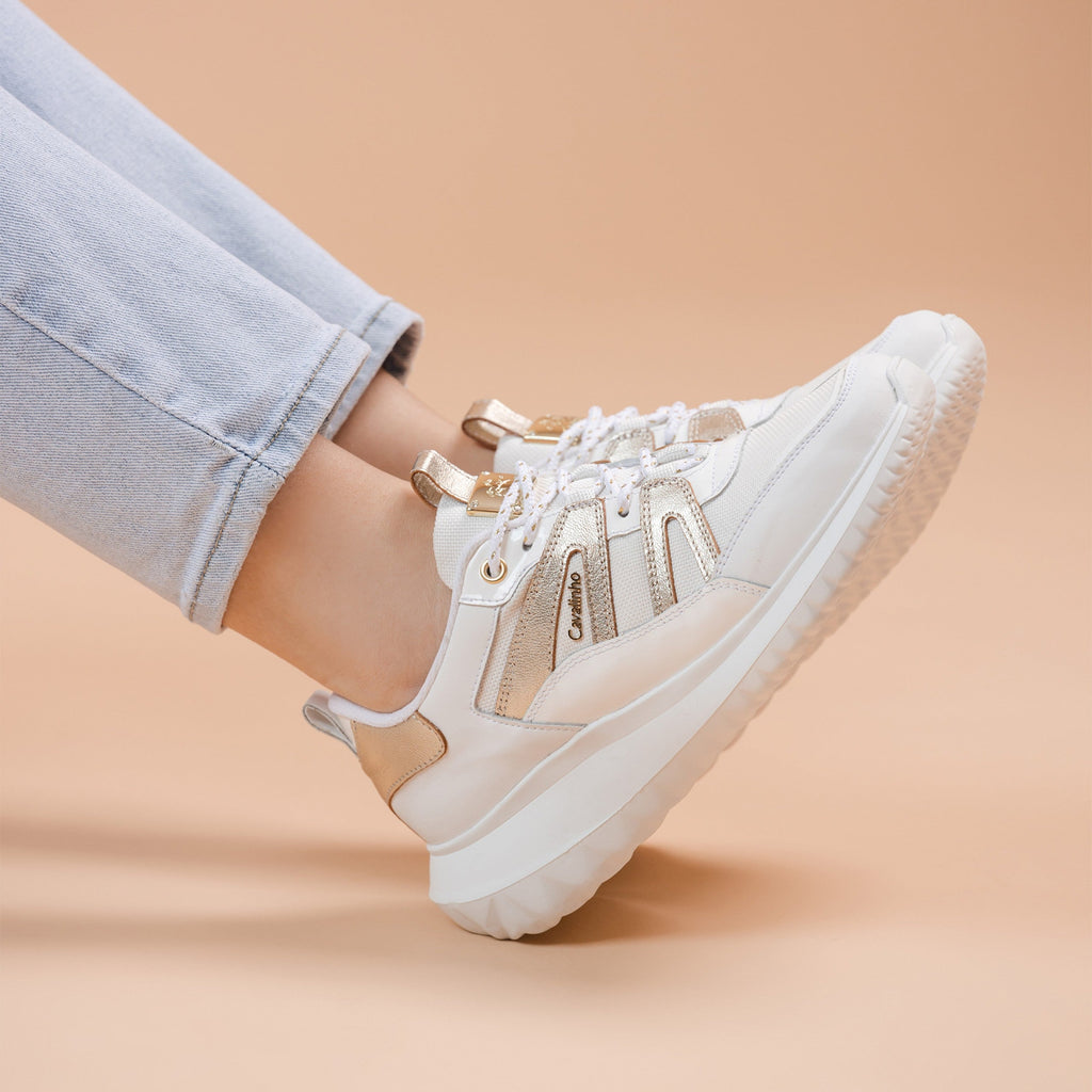 Feather Lightweight Sneakers