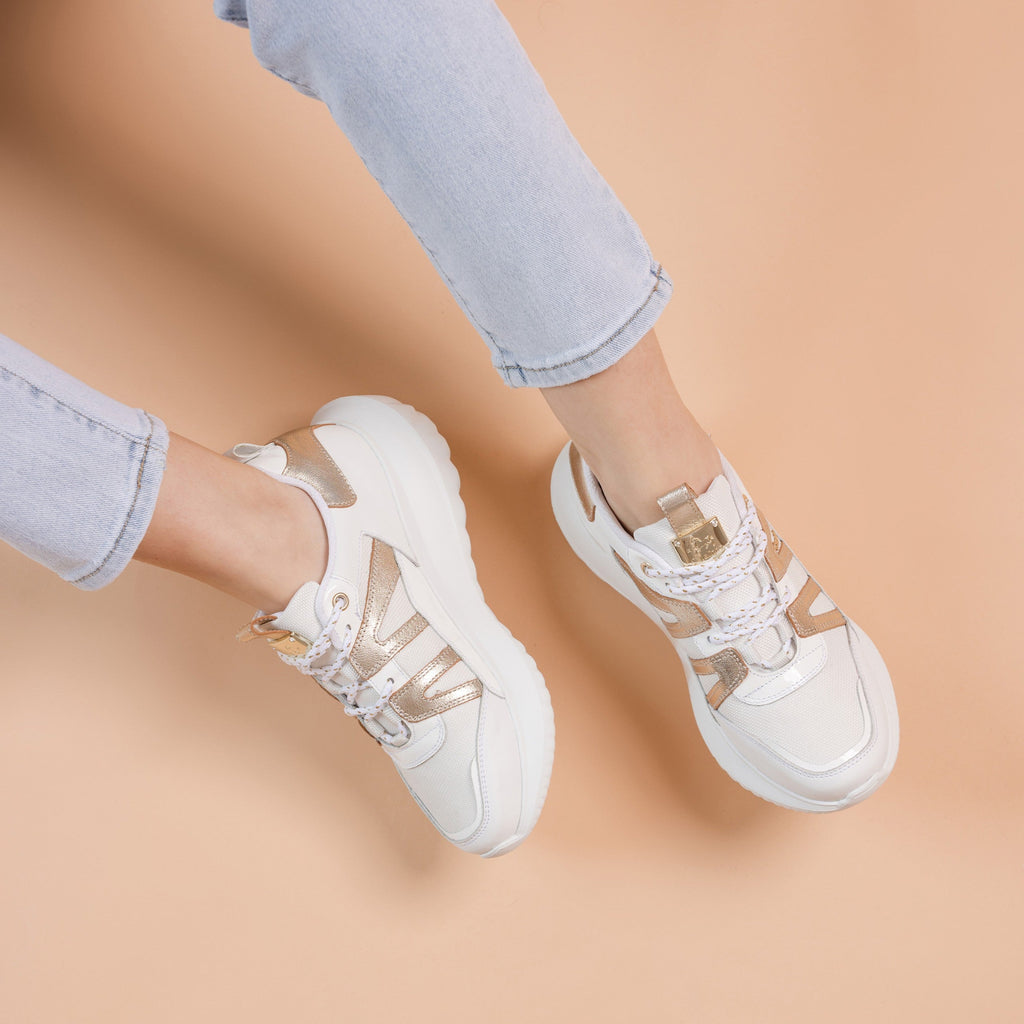 Feather Lightweight Sneakers