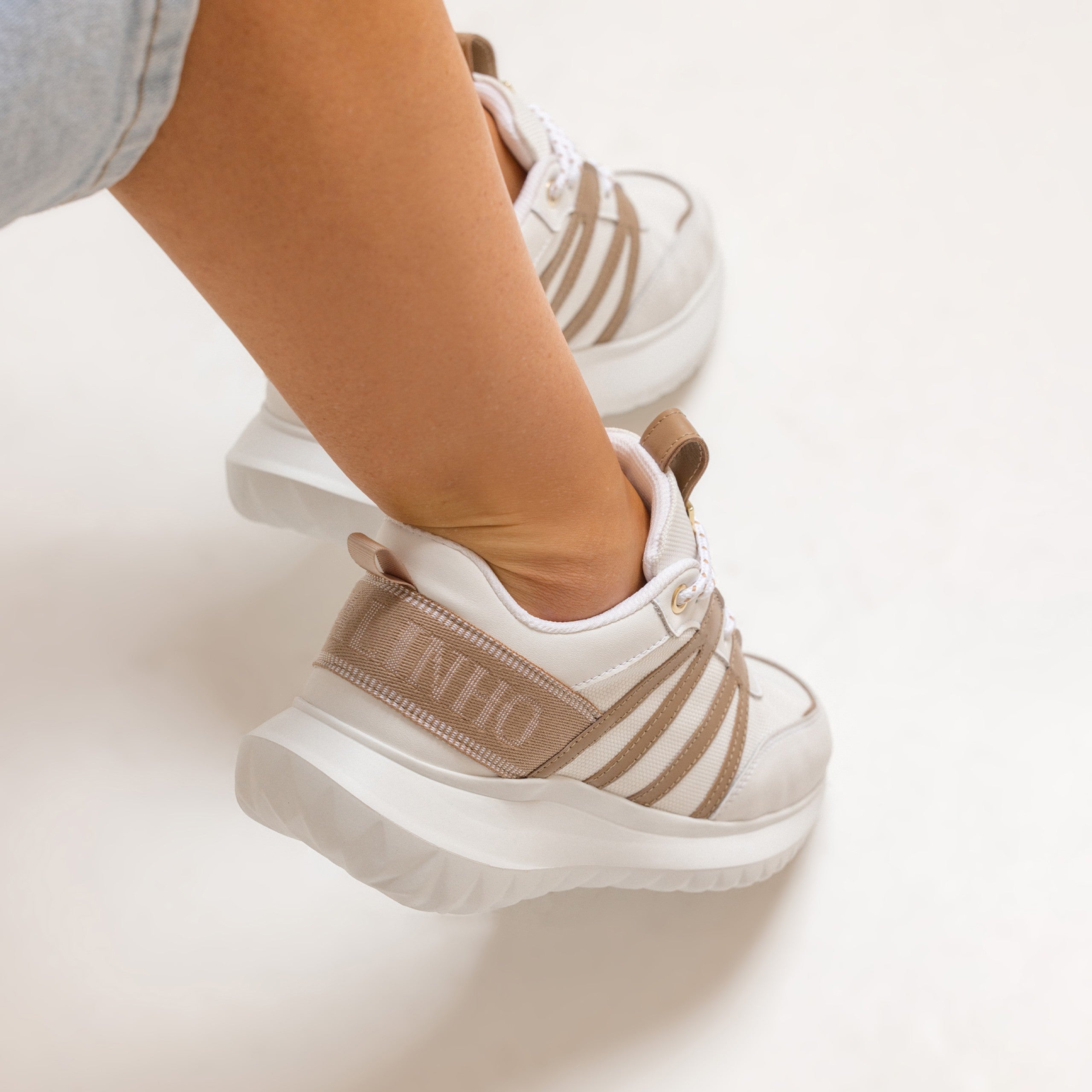 Feather Lightweight Sneakers