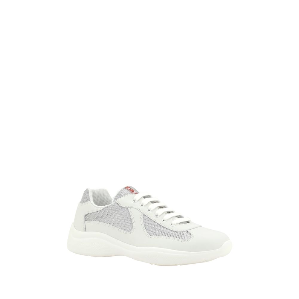 Les baskets Prada America