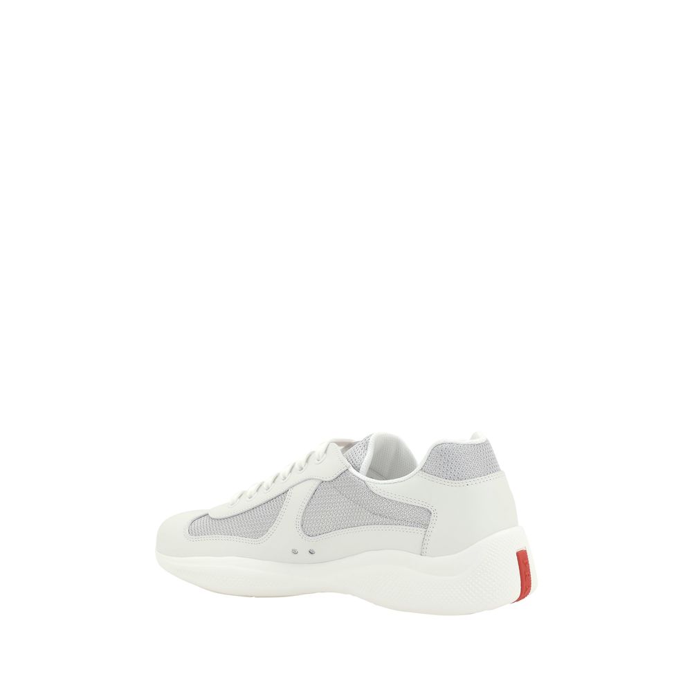 Les baskets Prada America