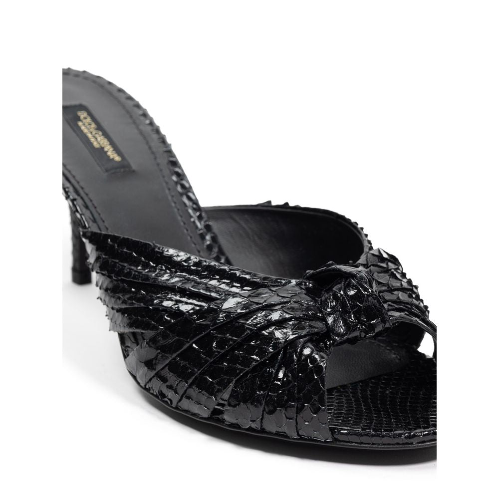Sandale en peau de serpent noire Dolce &amp; Gabbana