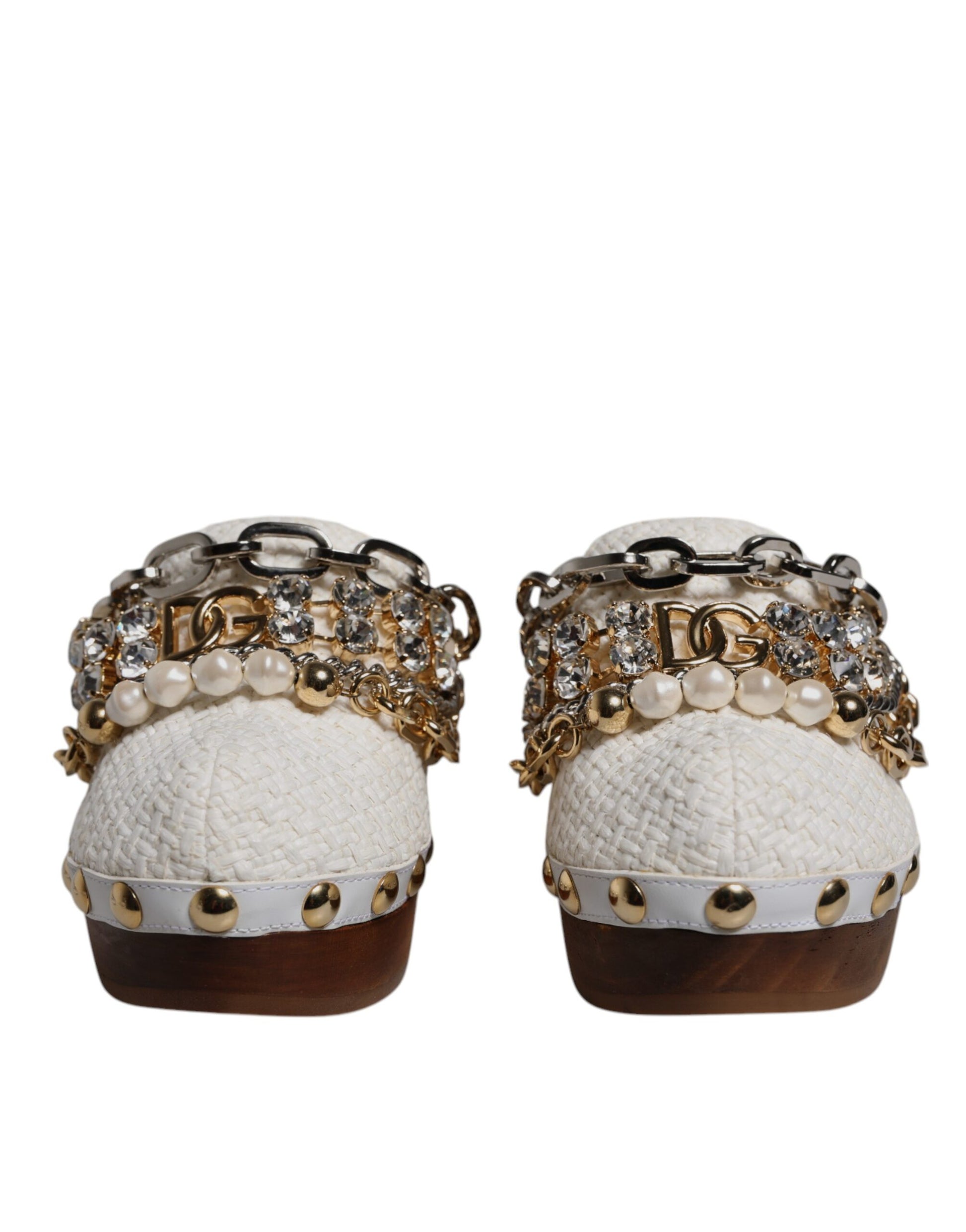 Dolce &amp; Gabbana Sabots en raphia blanc Sandales à chaîne ornées de bijoux Chaussures