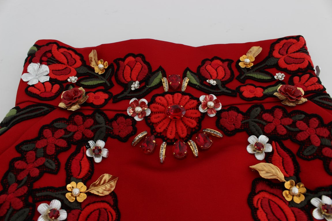 Short Dolce &amp; Gabbana en soie rouge avec cristaux roses 