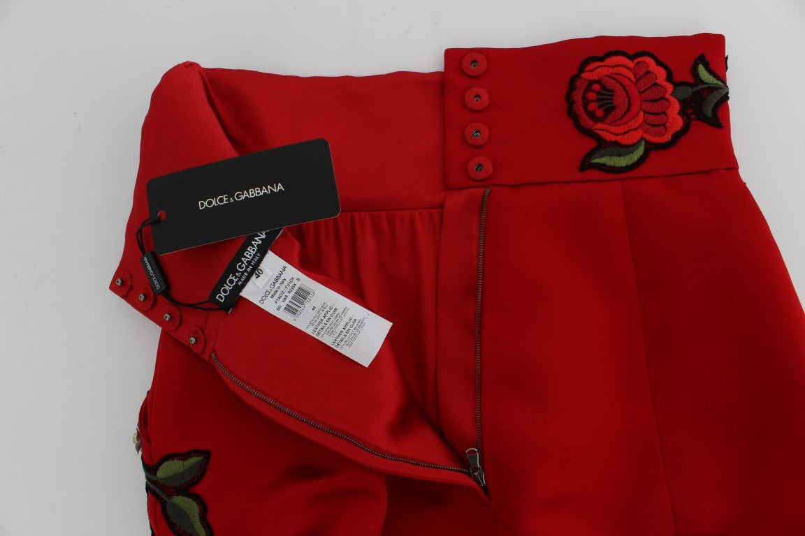 Short Dolce &amp; Gabbana en soie rouge avec cristaux roses 