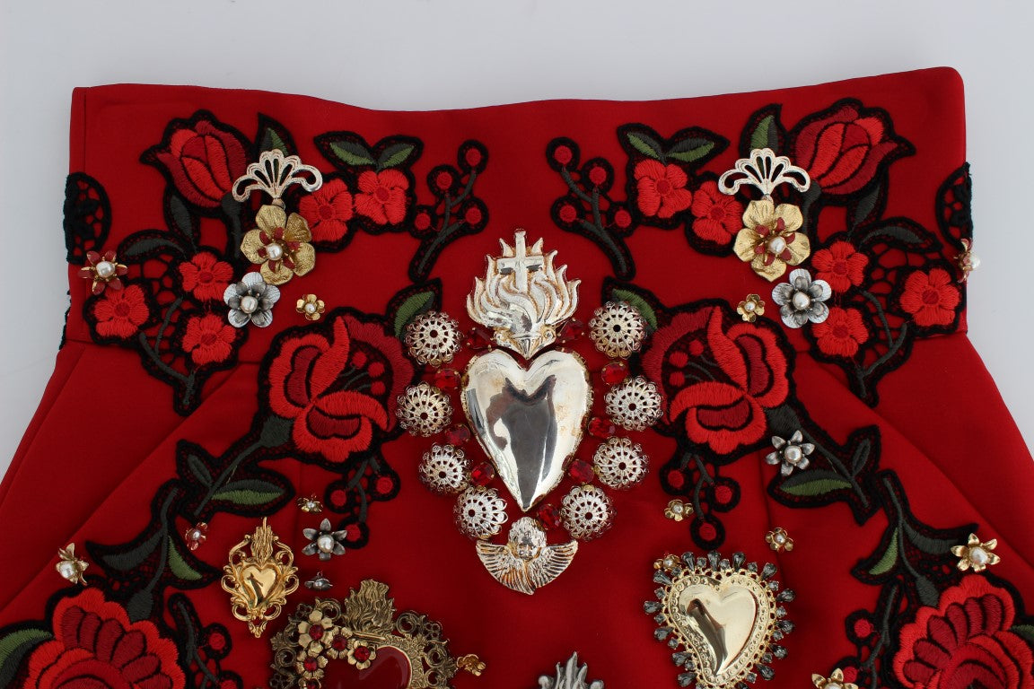 Short Dolce &amp; Gabbana en soie rouge avec cristaux roses