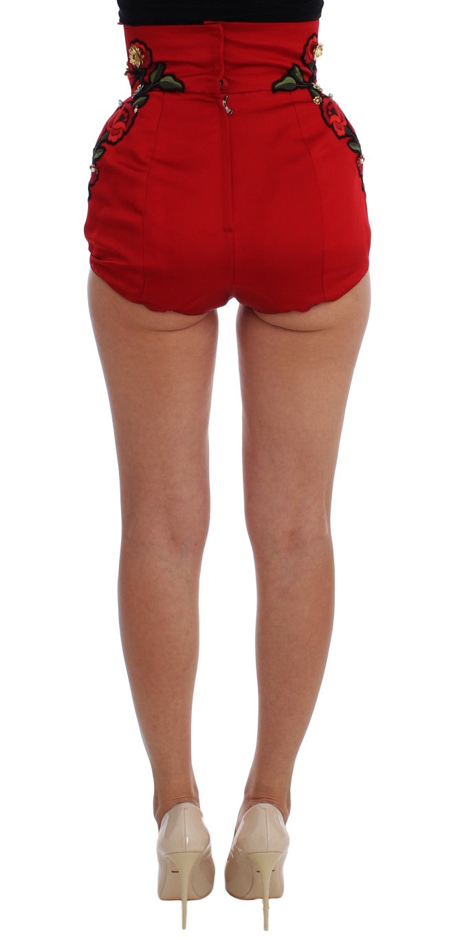 Short Dolce &amp; Gabbana en soie rouge avec cristaux roses 