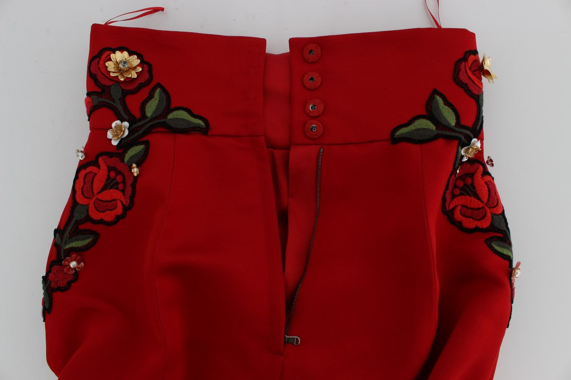Short Dolce &amp; Gabbana en soie rouge avec cristaux roses 