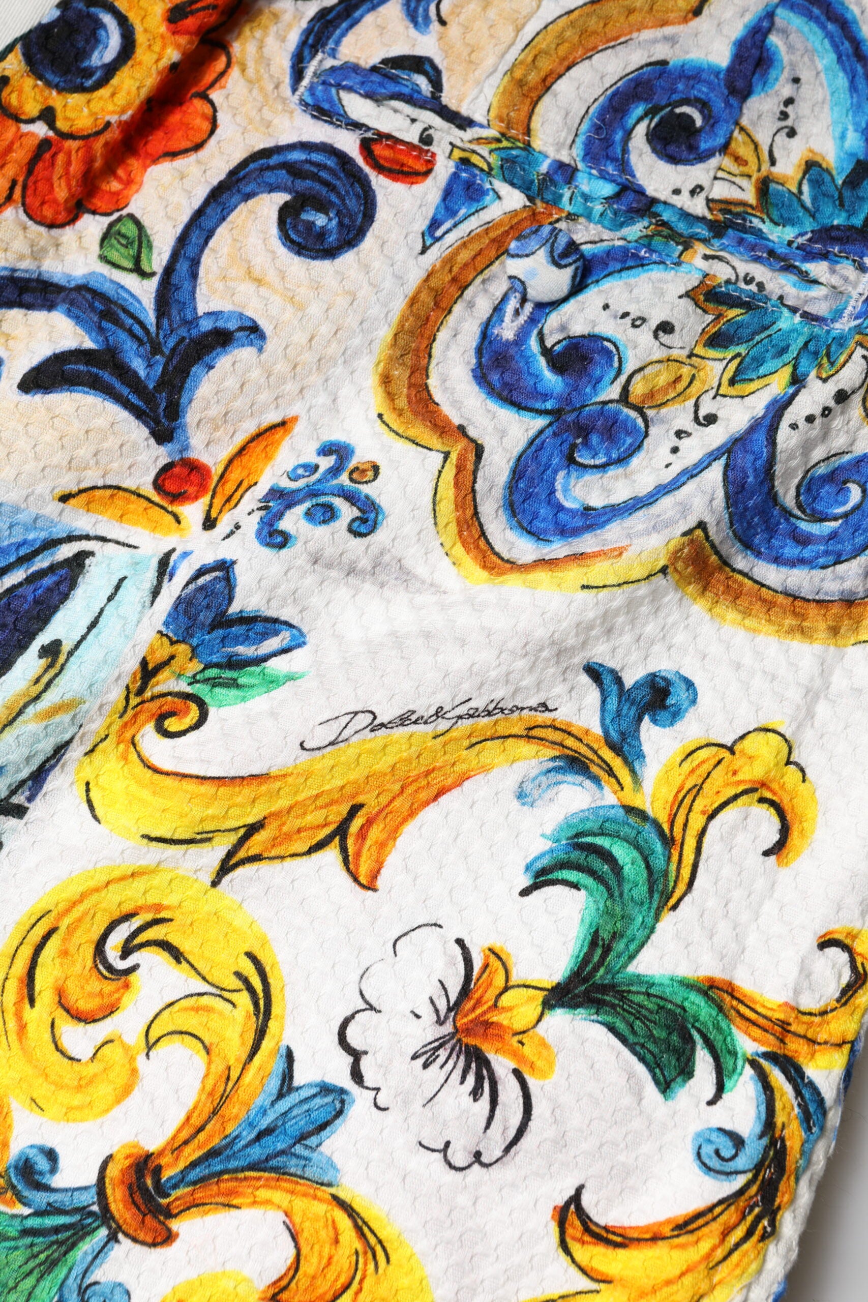 Short taille haute à imprimé majolique multicolore Dolce &amp; Gabbana