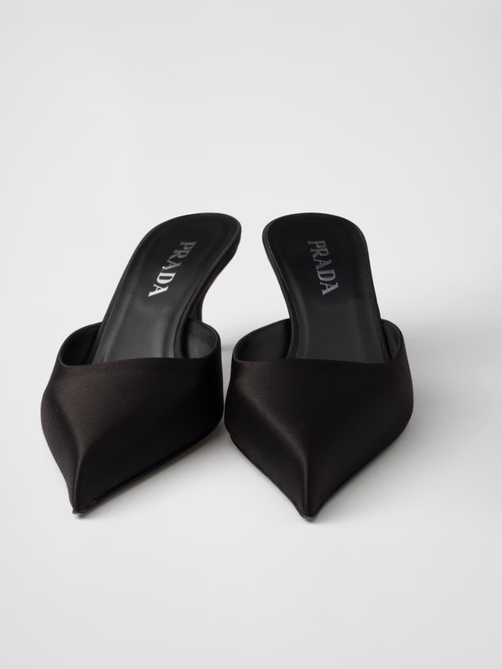 Sabot Prada en satin noir