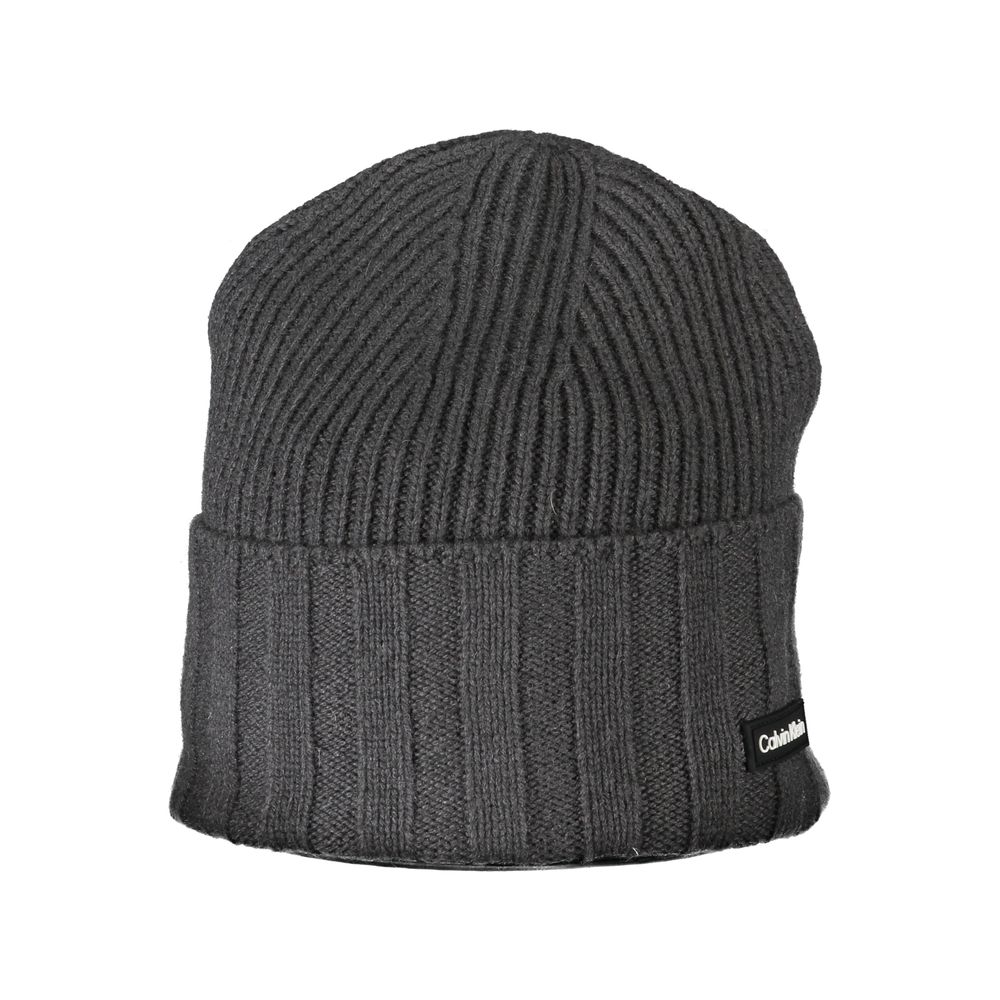 Calvin Klein Élégant chapeau gris à détails contrastés