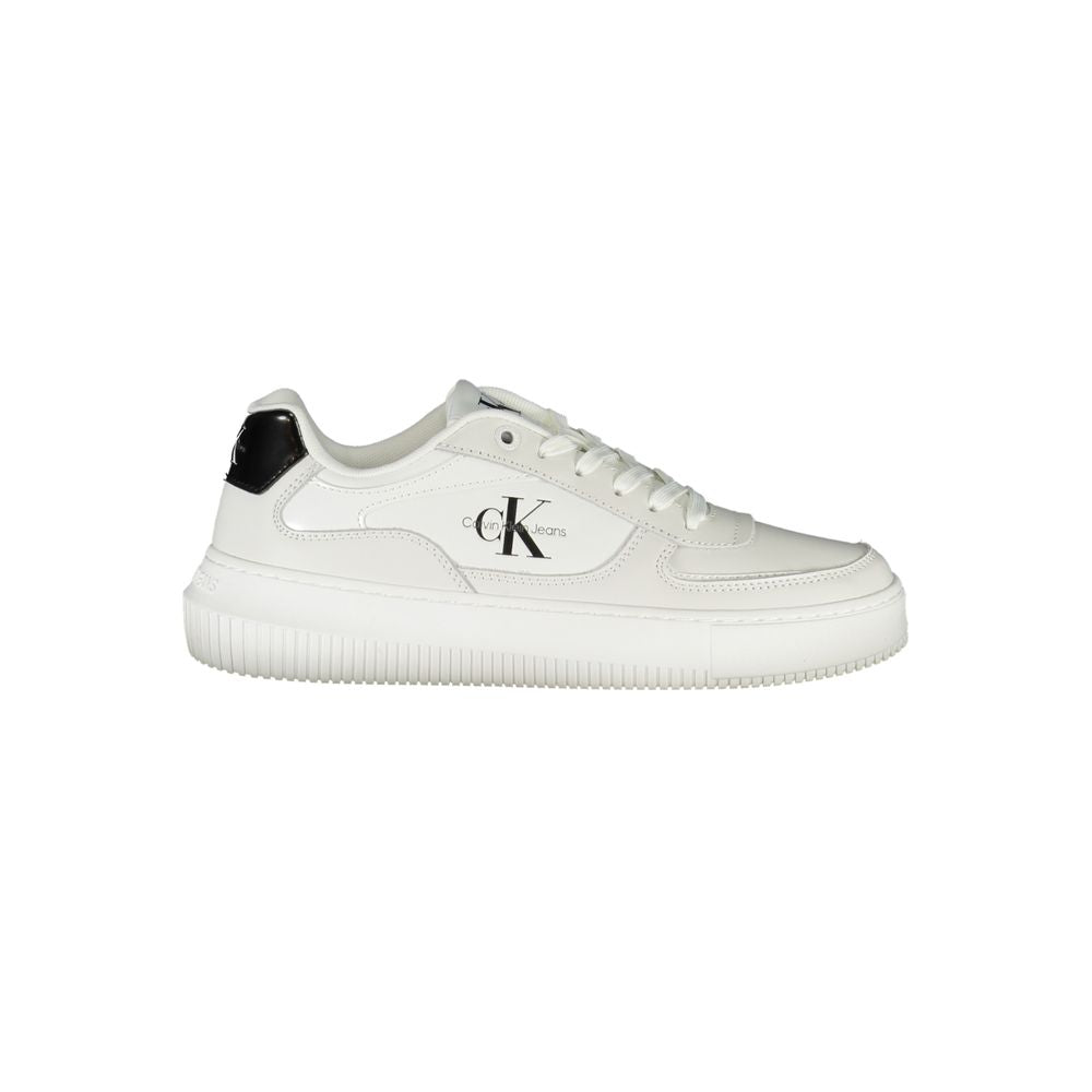 Baskets blanches élégantes à lacets Calvin Klein avec détails contrastés