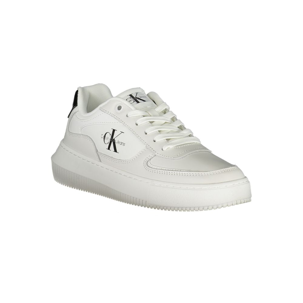 Baskets blanches élégantes à lacets Calvin Klein avec détails contrastés