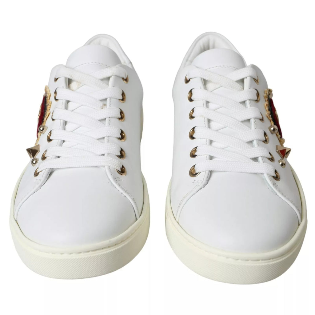 Baskets Dolce &amp; Gabbana en cuir blanc et or avec cœur rouge