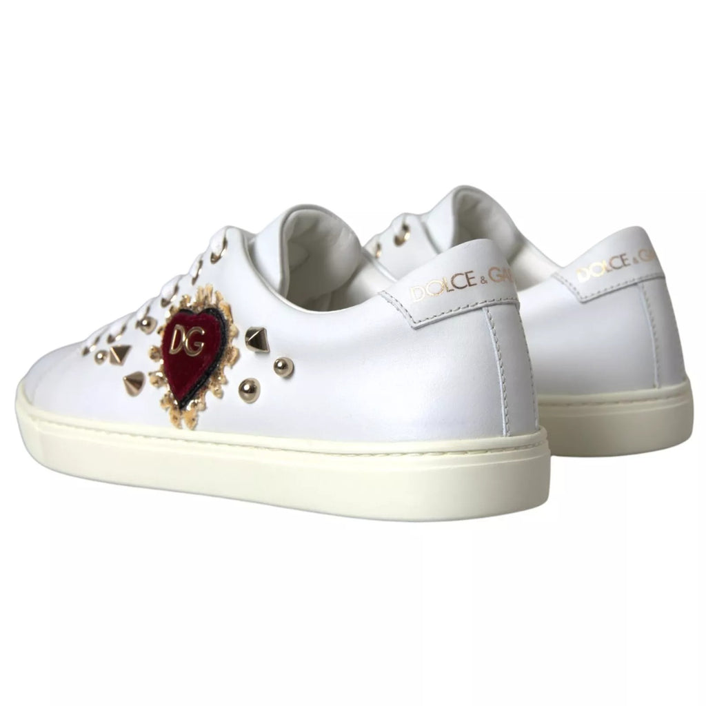Baskets Dolce &amp; Gabbana en cuir blanc et or avec cœur rouge