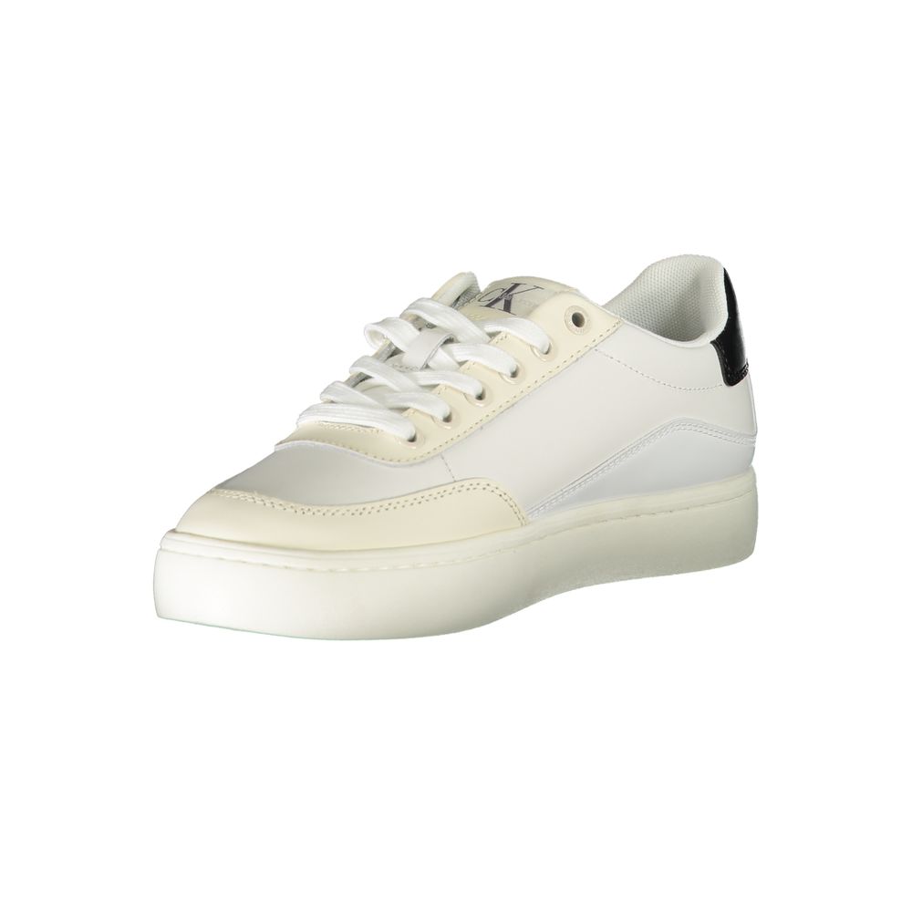 Baskets blanches à lacets Calvin Klein Chic avec détails contrastés
