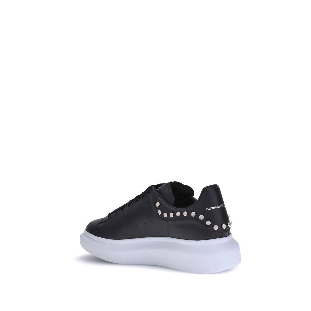 Baskets en cuir cloutées Alexander McQueen
