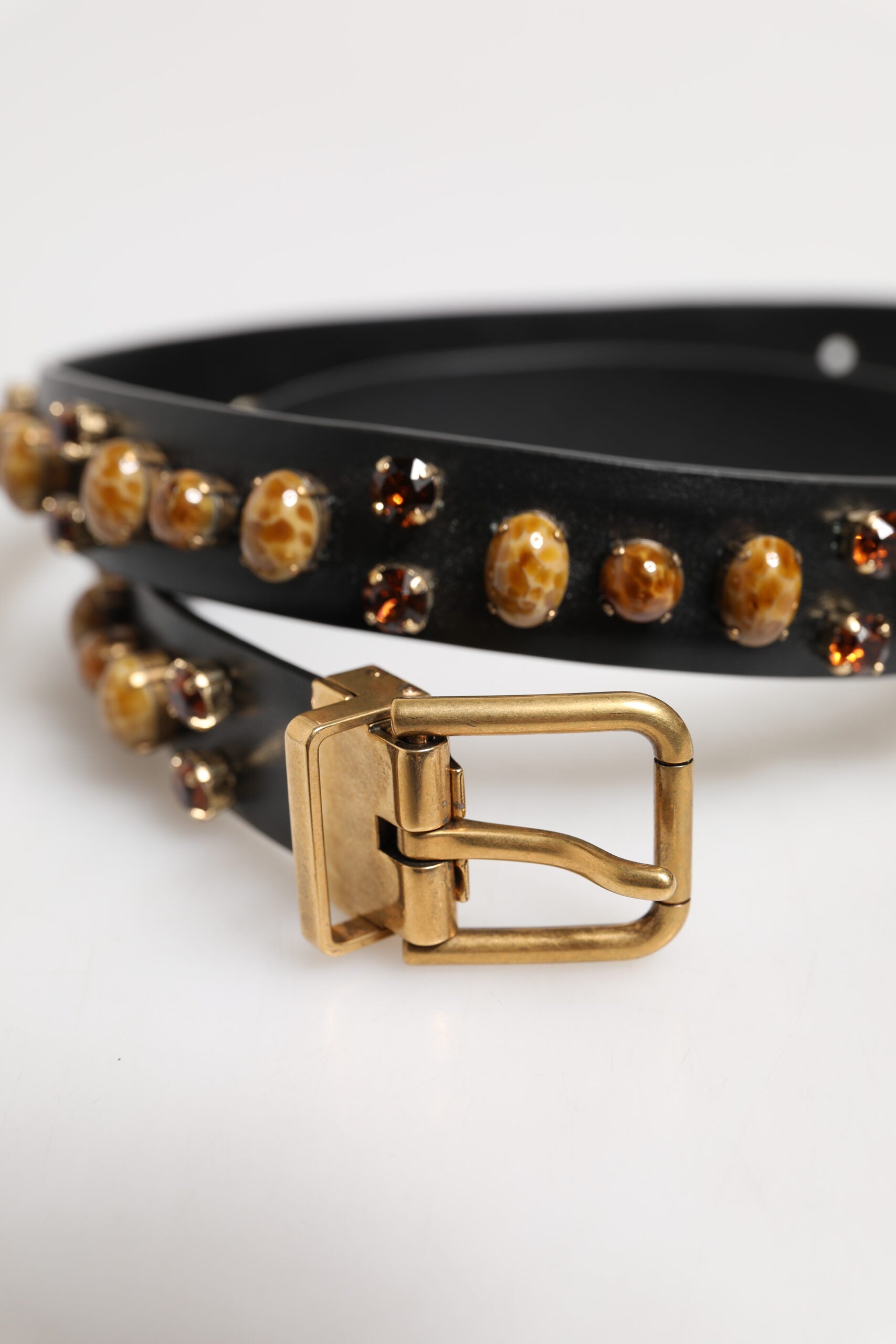 Ceinture Dolce &amp; Gabbana en cuir noir avec boucle dorée cloutée