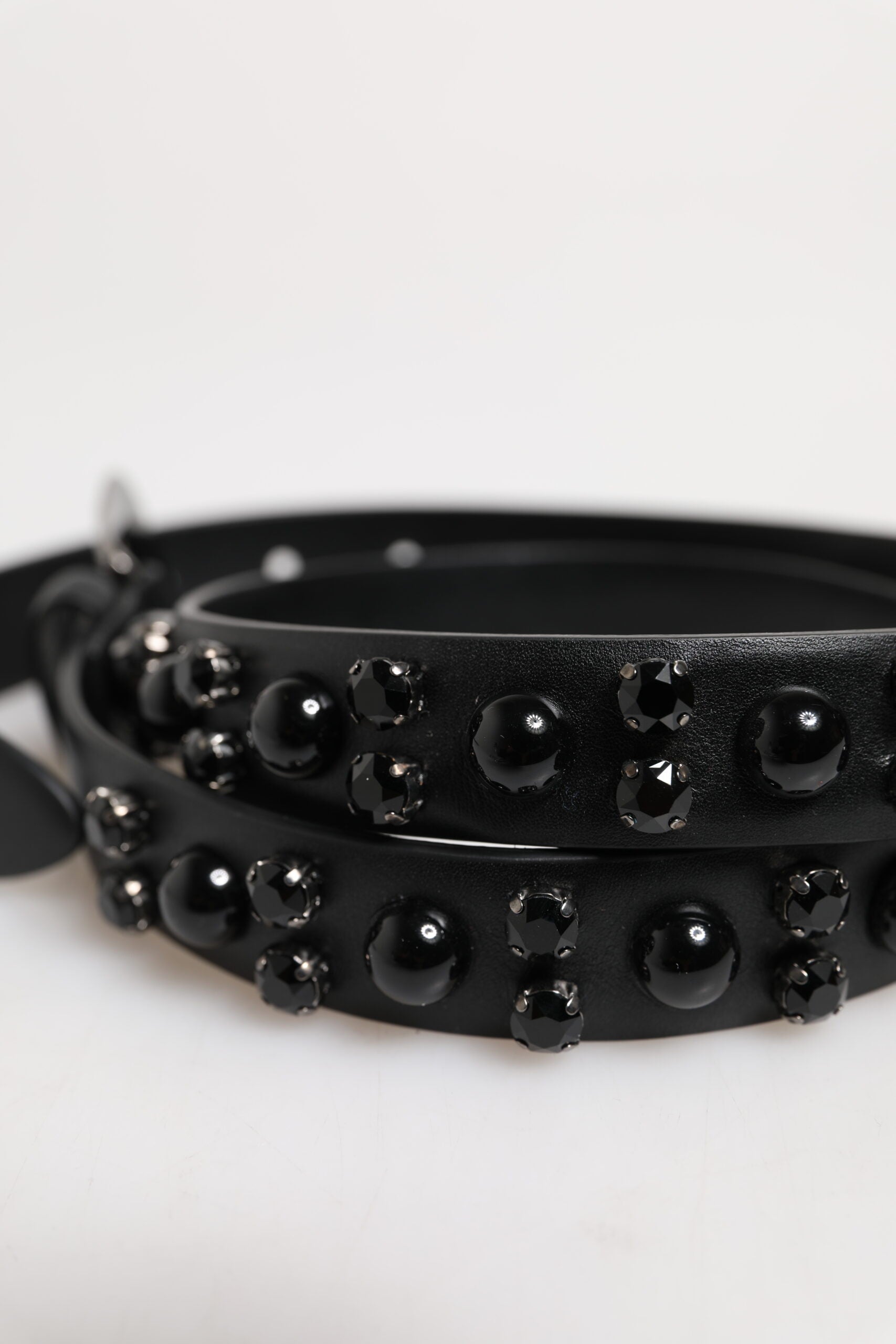 Ceinture Dolce &amp; Gabbana en cuir noir clouté avec boucle en métal et logo