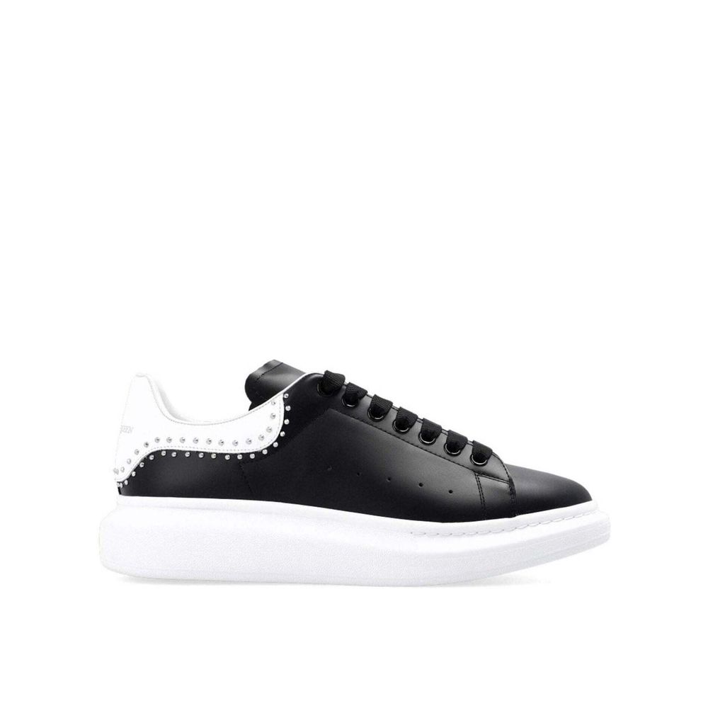 Baskets oversize cloutées Alexander McQueen