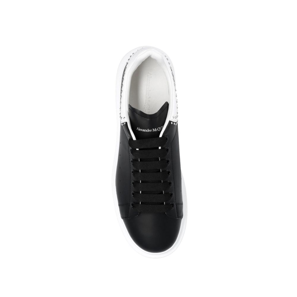 Baskets oversize cloutées Alexander McQueen