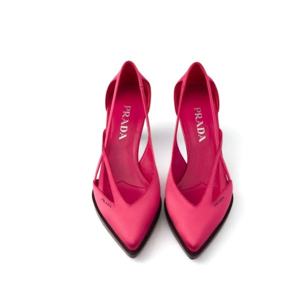 Escarpins Prada 55 mm à découpes en satin