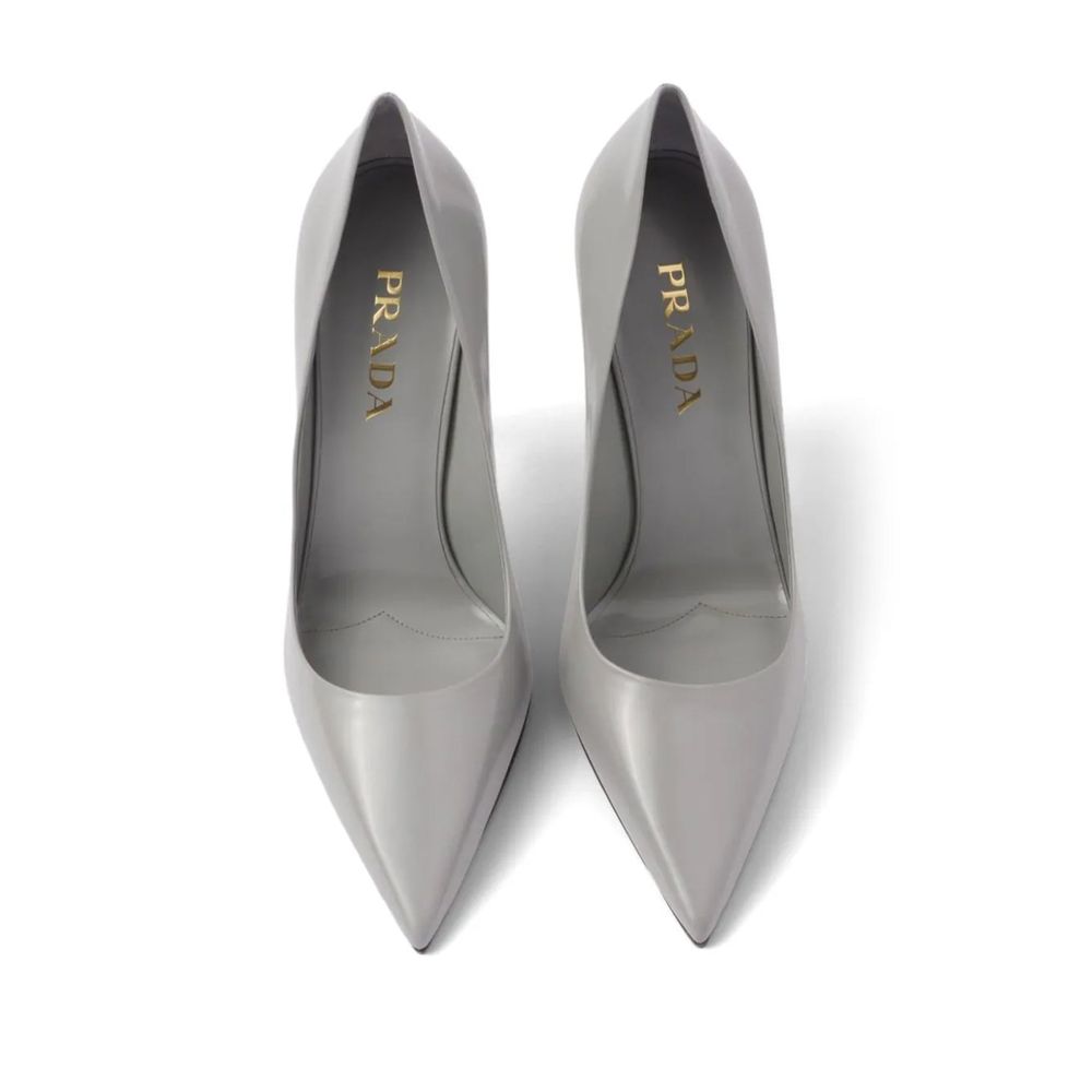 Escarpins Prada en cuir brossé