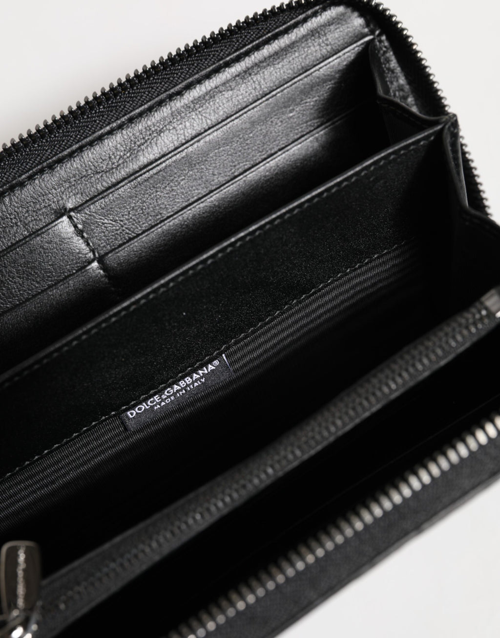 Portefeuille continental zippé en cuir noir Dolce &amp; Gabbana avec plaque logo