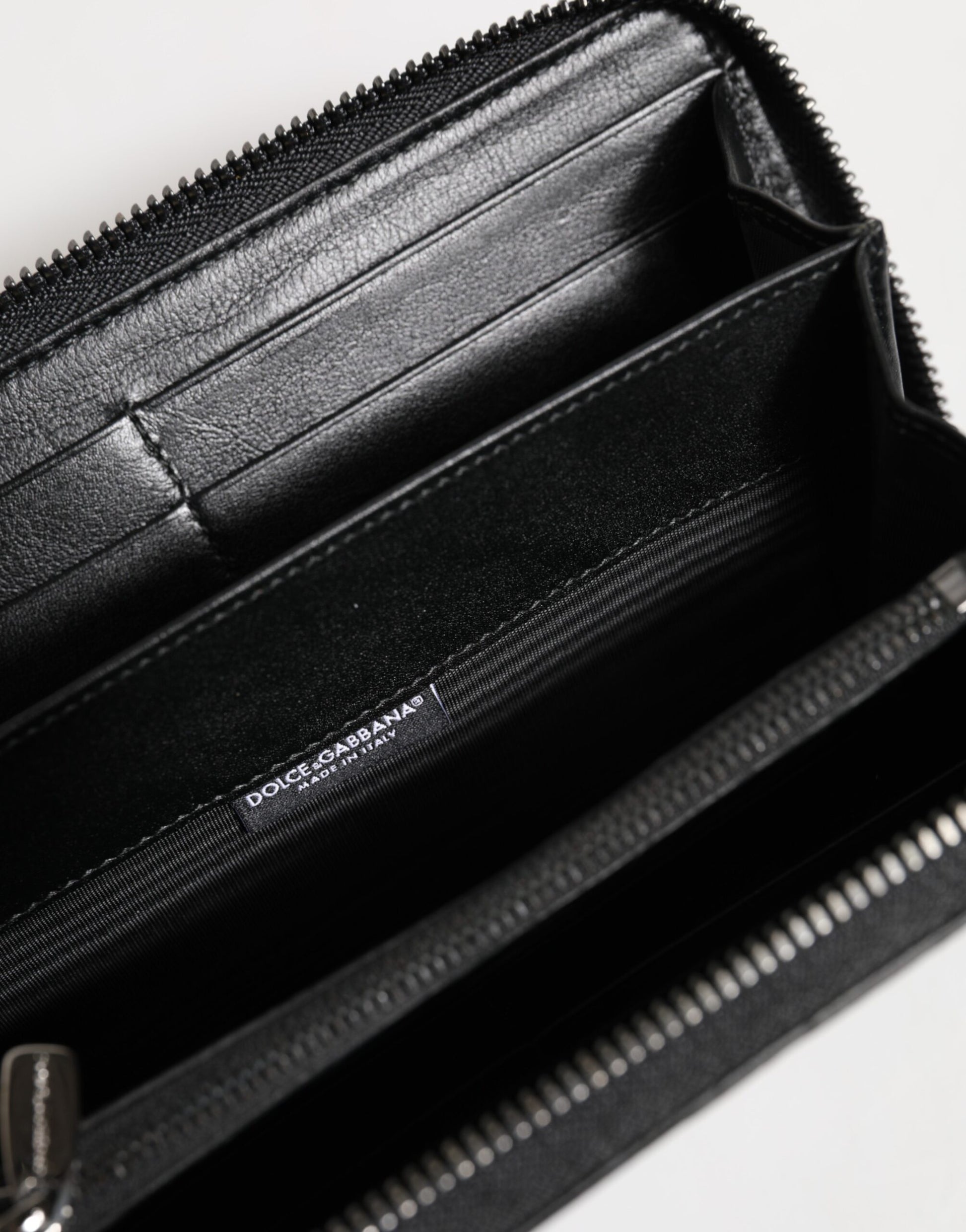 Portefeuille continental zippé en cuir noir Dolce &amp; Gabbana avec plaque logo