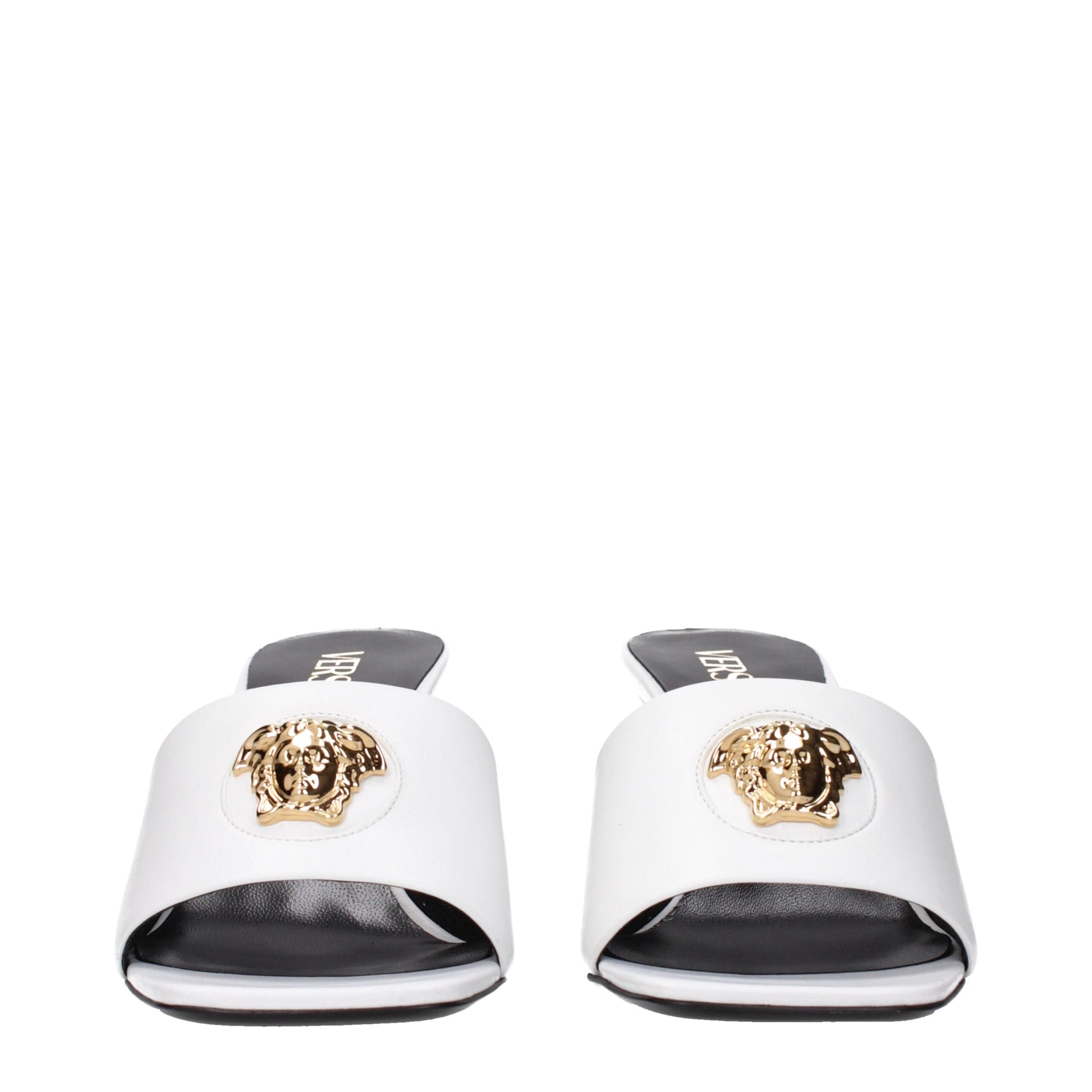 Sandales à talons aiguilles en cuir blanc Versace