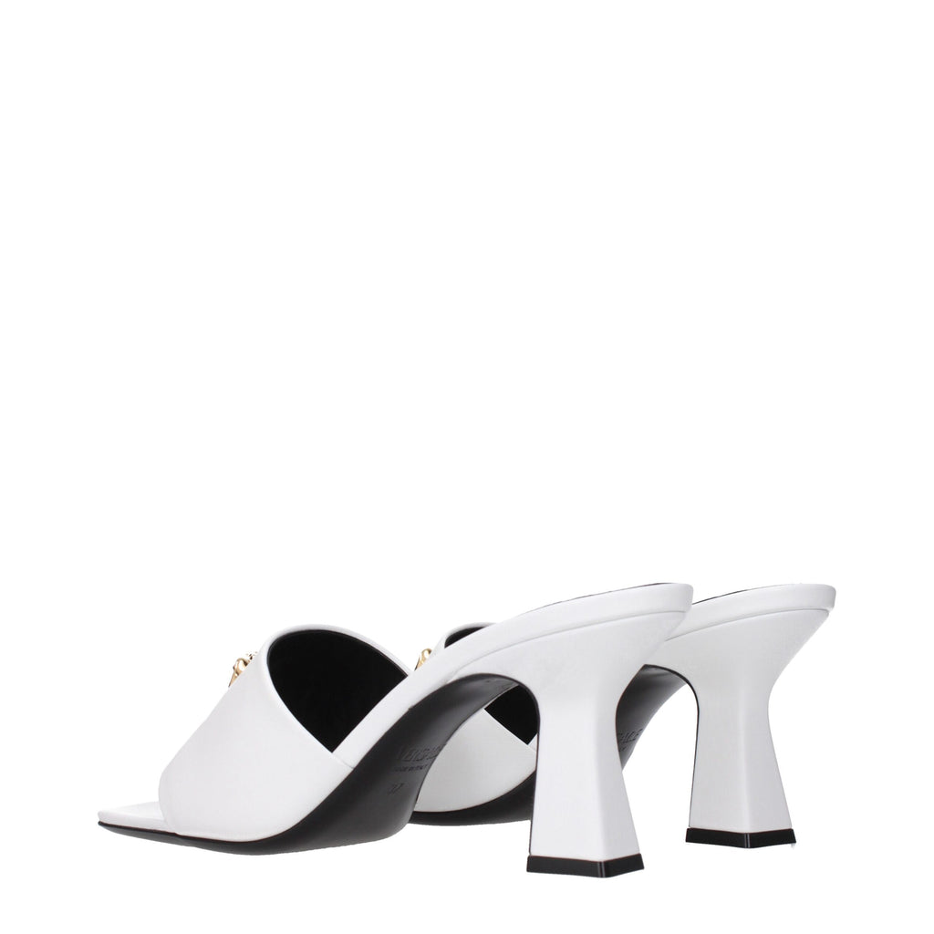 Sandales à talons aiguilles en cuir blanc Versace