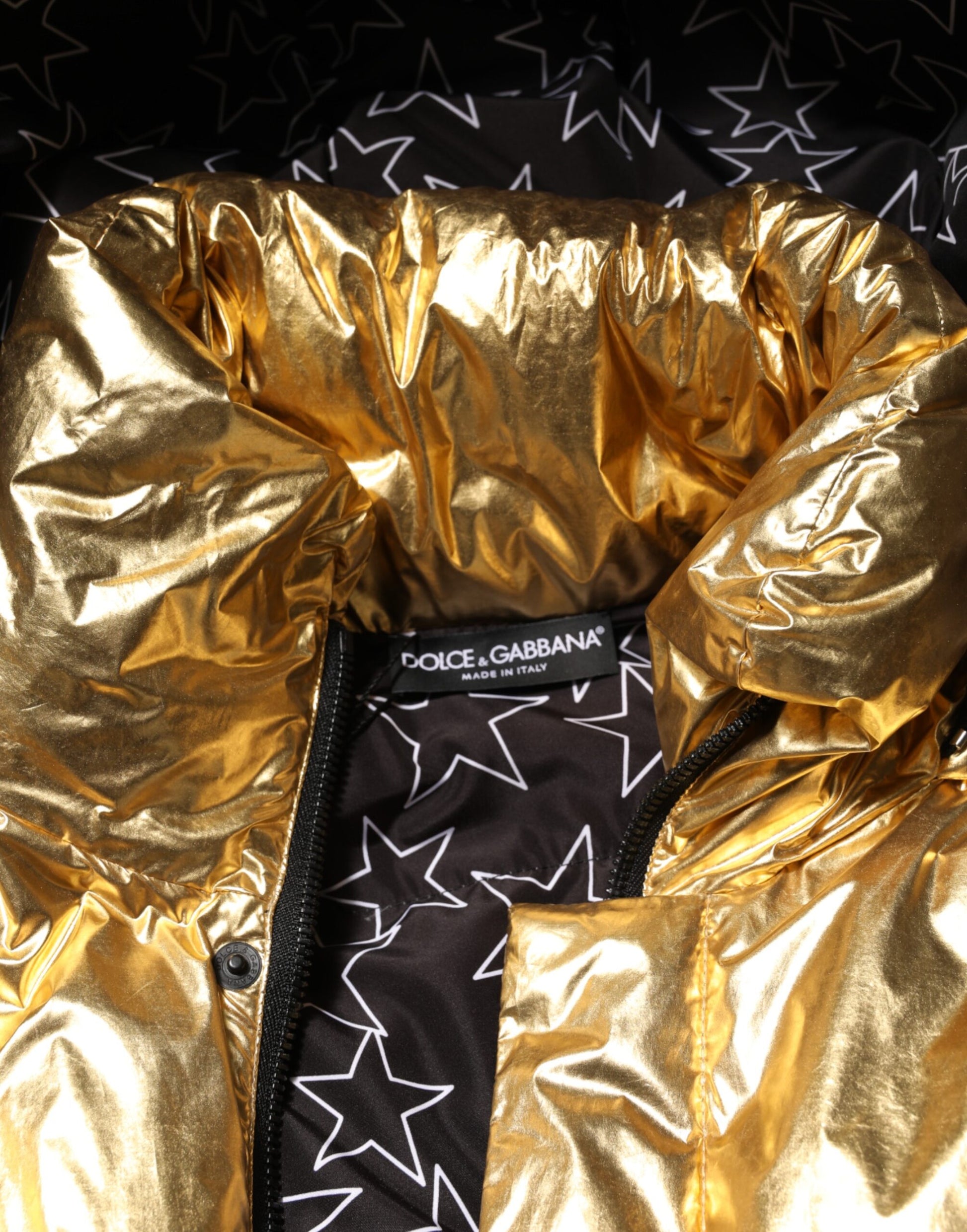 Dolce &amp; Gabbana Doudoune matelassée à capuche dorée et fermeture éclair intégrale