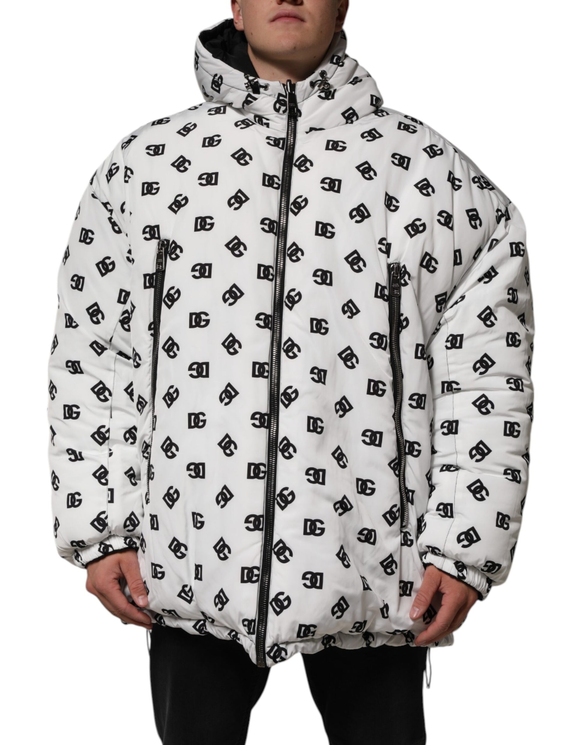 Doudoune à capuche blanche Dolce &amp; Gabbana avec monogramme DG