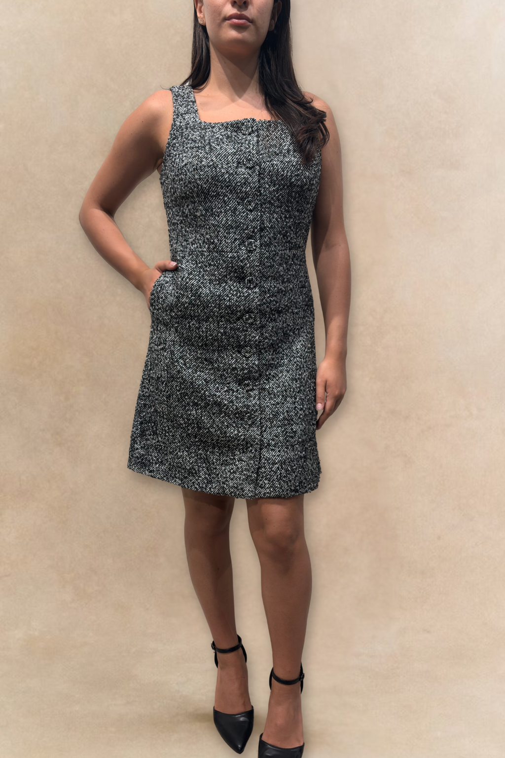 Madelaine Grey Tweed Sleeveless Apron Shift Dress Front Button Detail